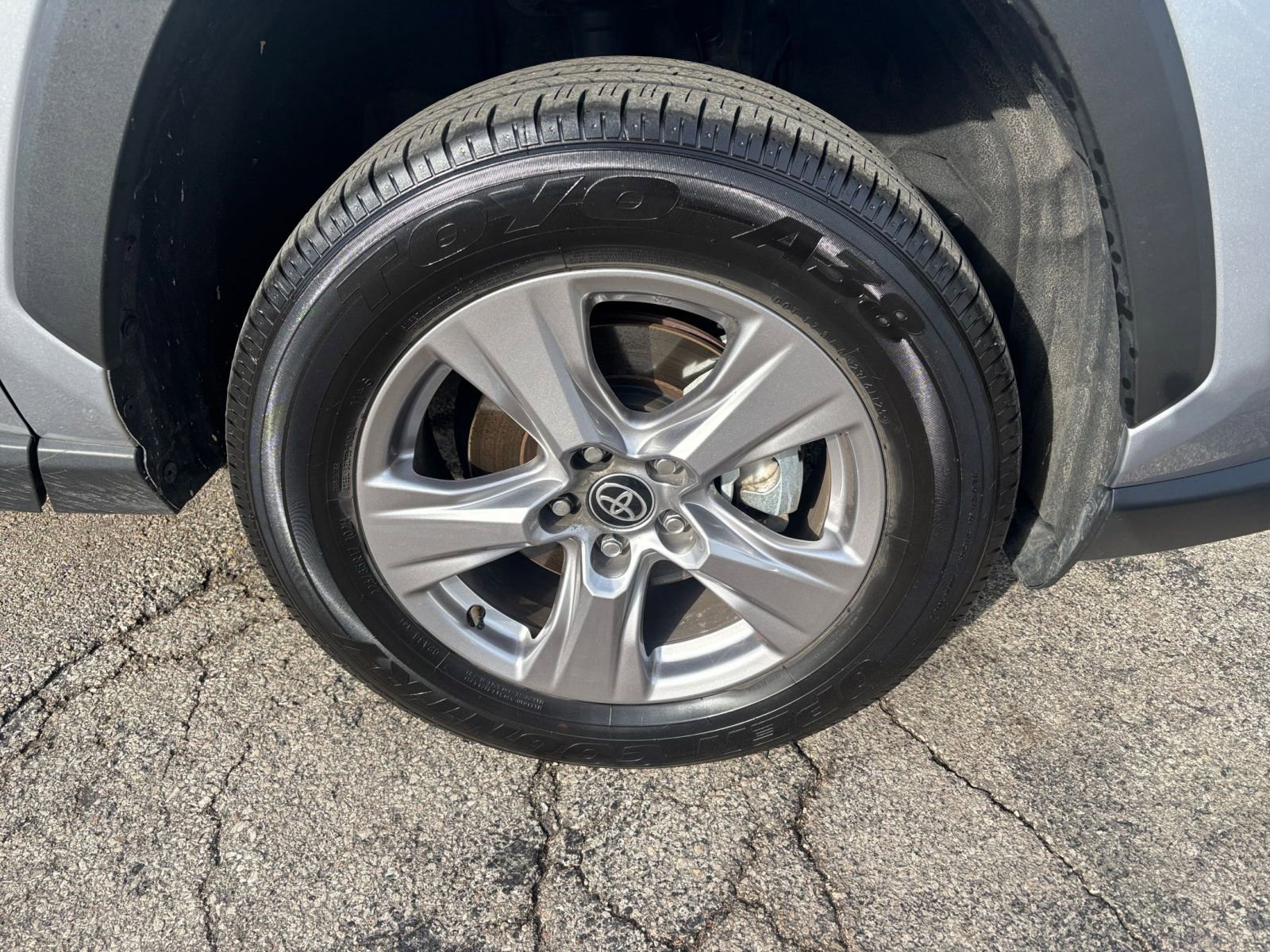 Thumbnail: 2025 Toyota RAV4 - 28