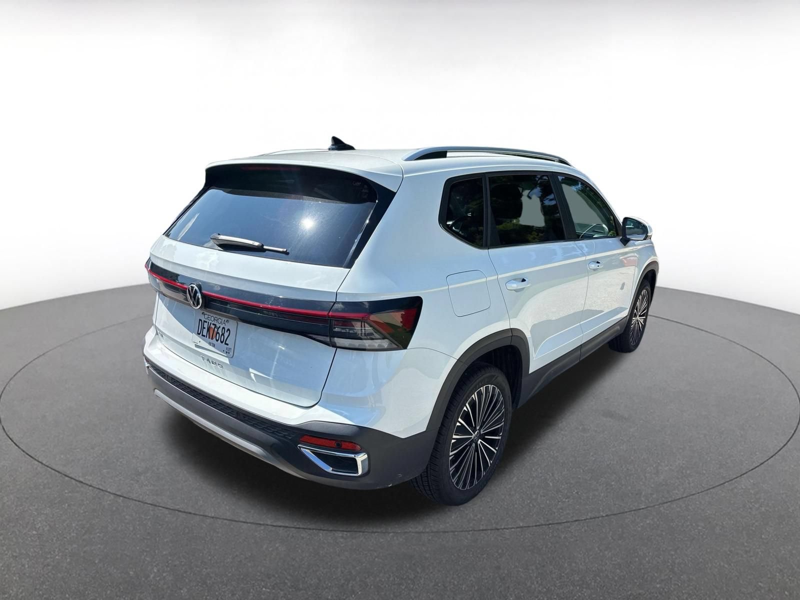 Thumbnail: 2026 Volkswagen Taos - 6