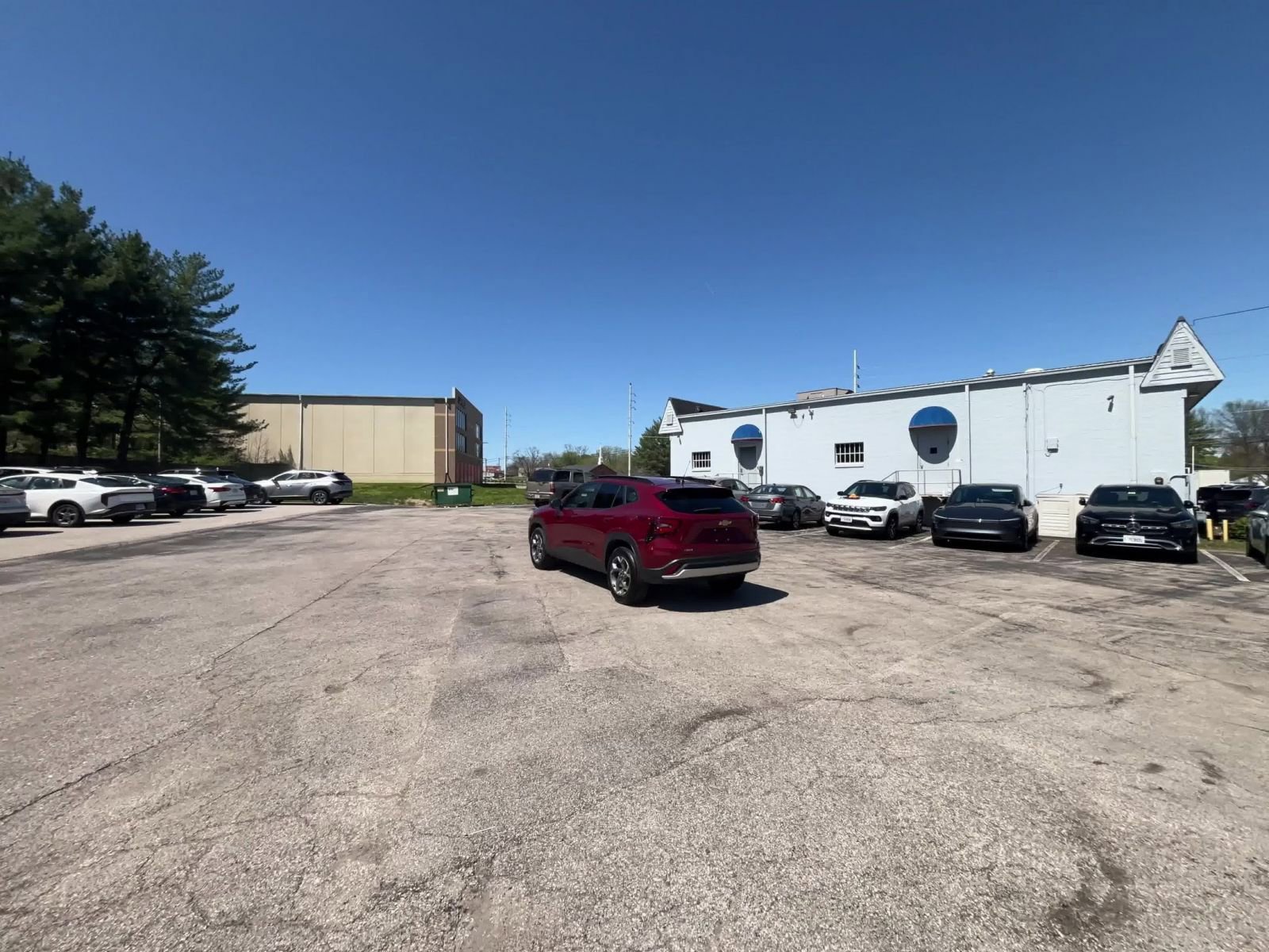 Thumbnail: 2025 Chevrolet Trax - 16