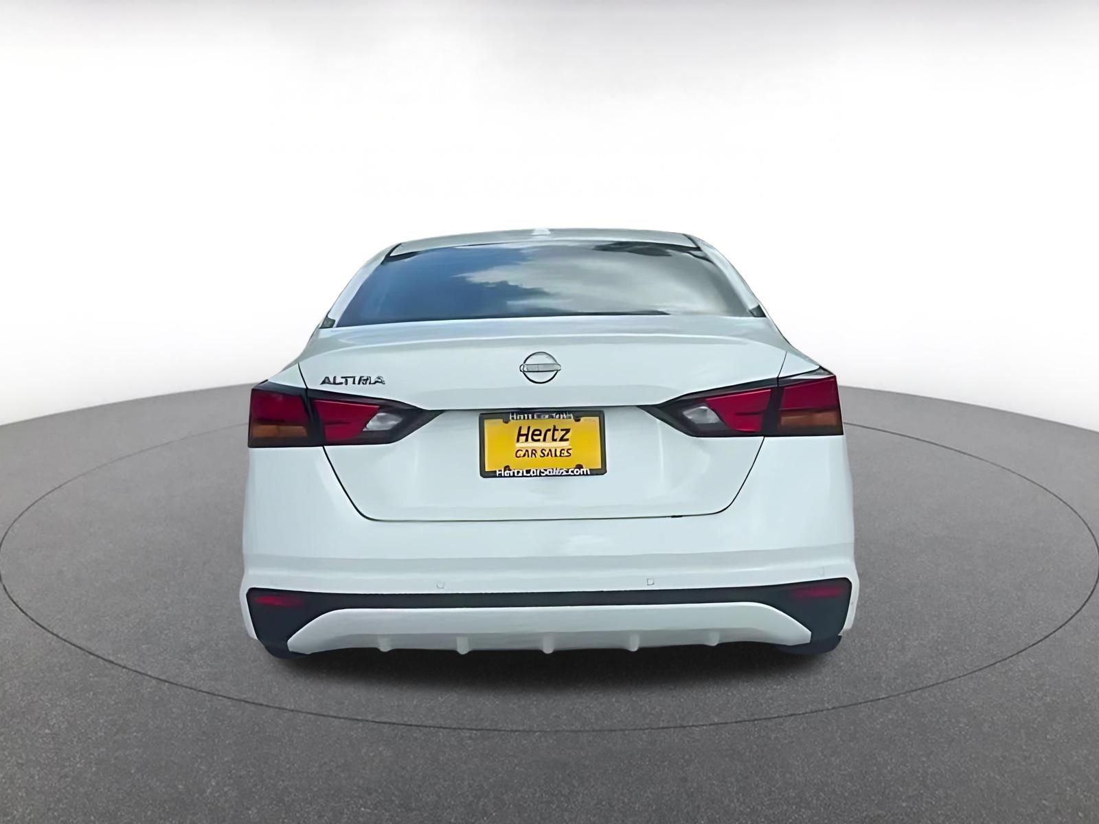 Thumbnail: 2025 Nissan Altima - 10