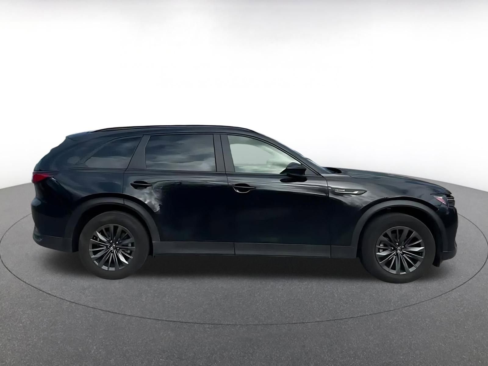 Thumbnail: 2025 Mazda CX-70 - 16