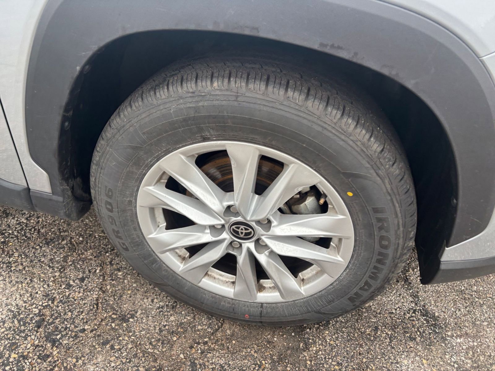 Thumbnail: 2025 Toyota Corolla Cross - 28