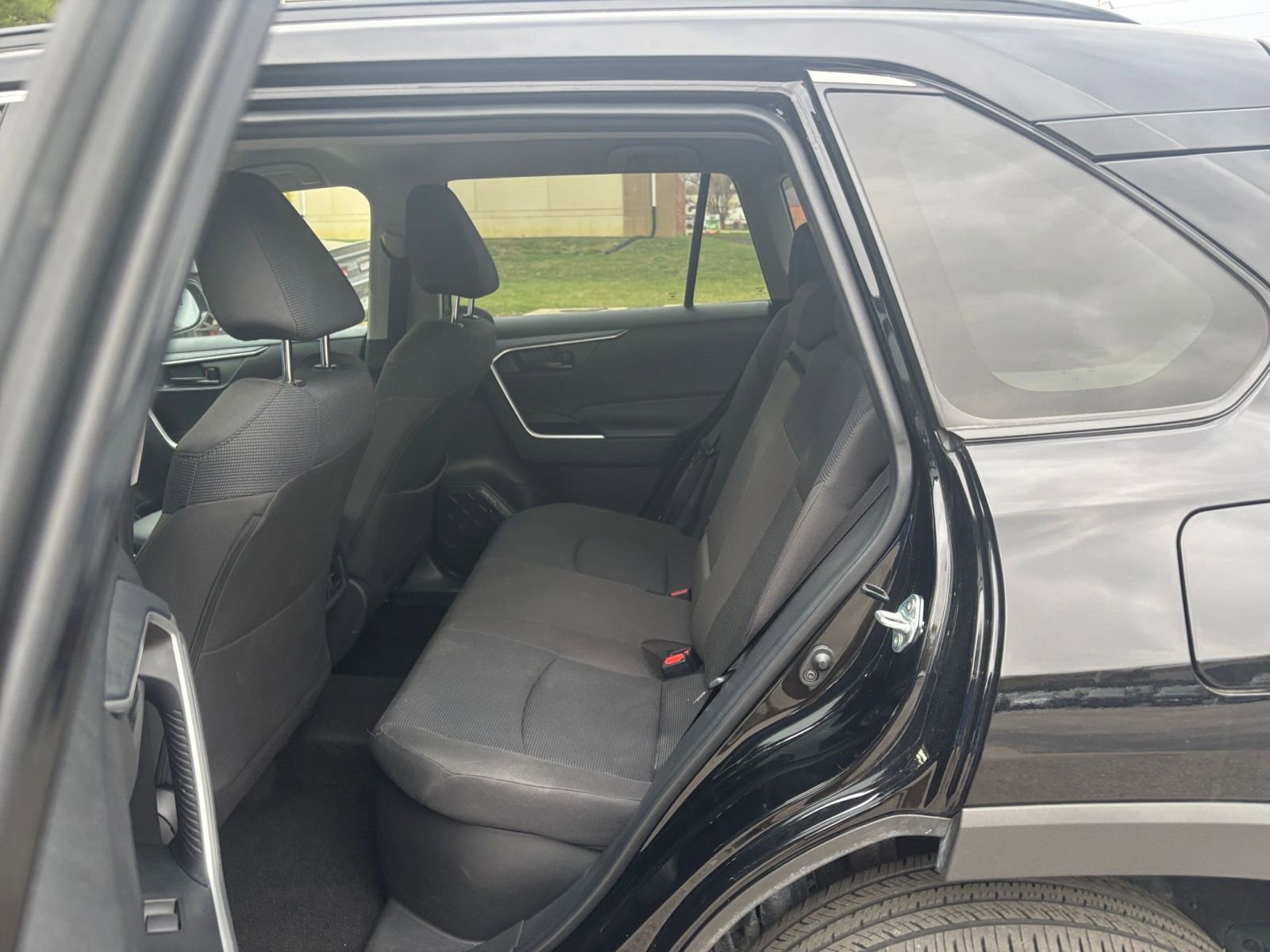 Thumbnail: 2025 Toyota RAV4 - 23