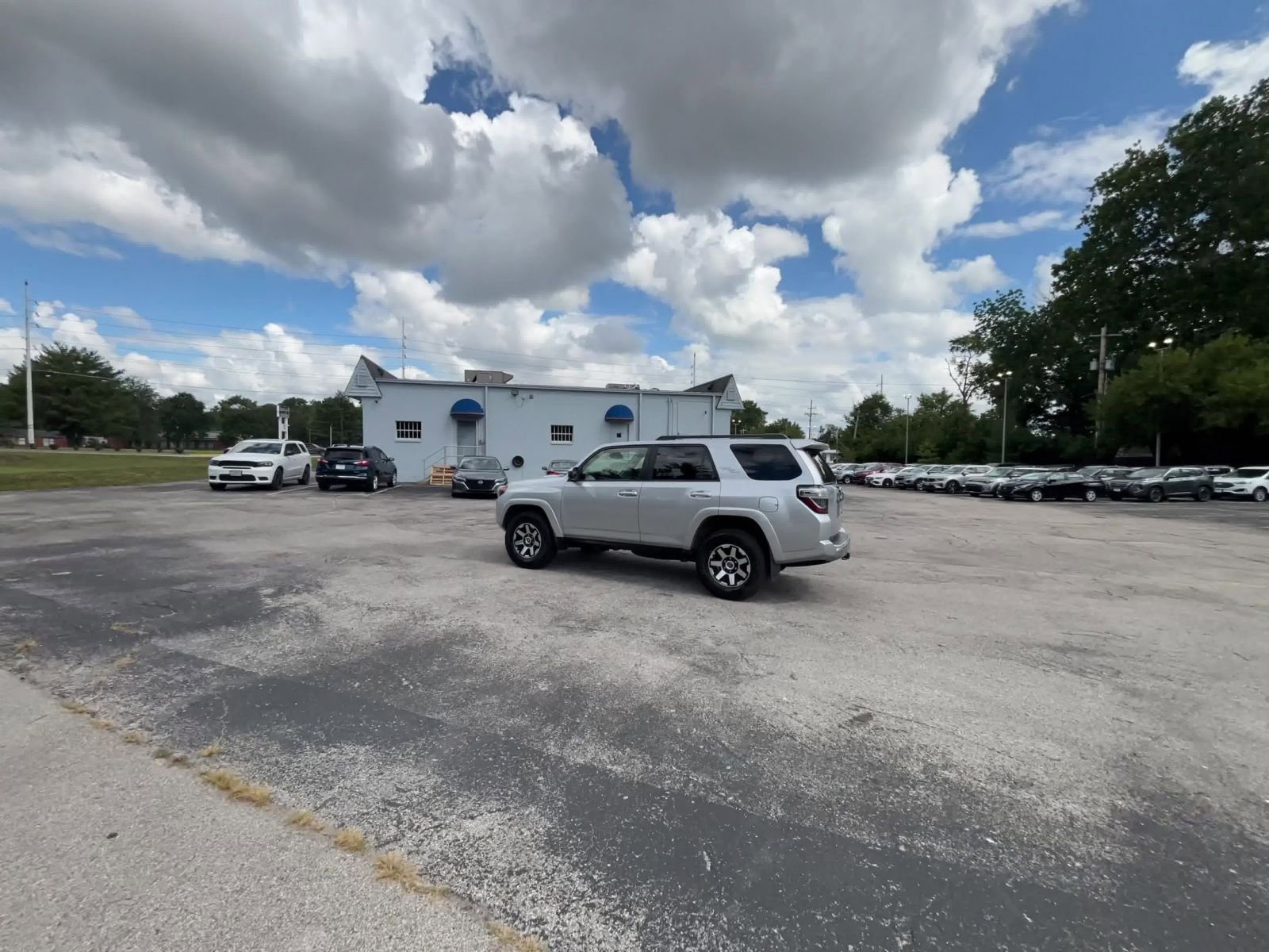 Thumbnail: 2024 Toyota 4Runner - 16