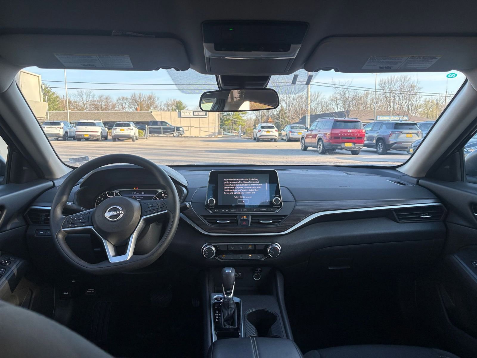 Thumbnail: 2025 Nissan Altima - 32