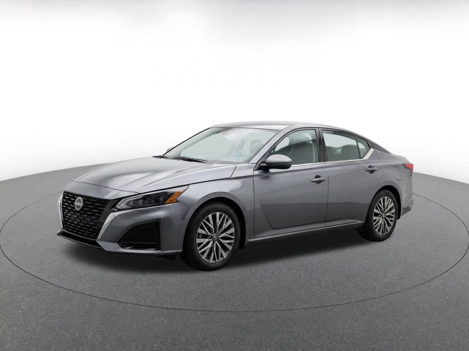 Thumbnail: 2025 Nissan Altima - 3