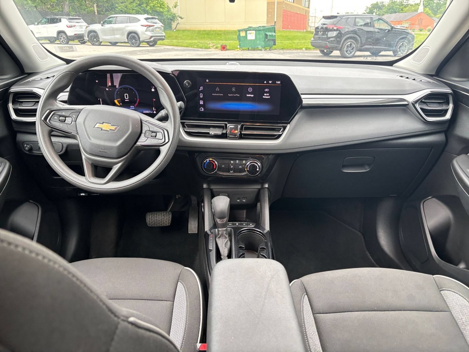 Thumbnail: 2025 Chevrolet TrailBlazer - 32