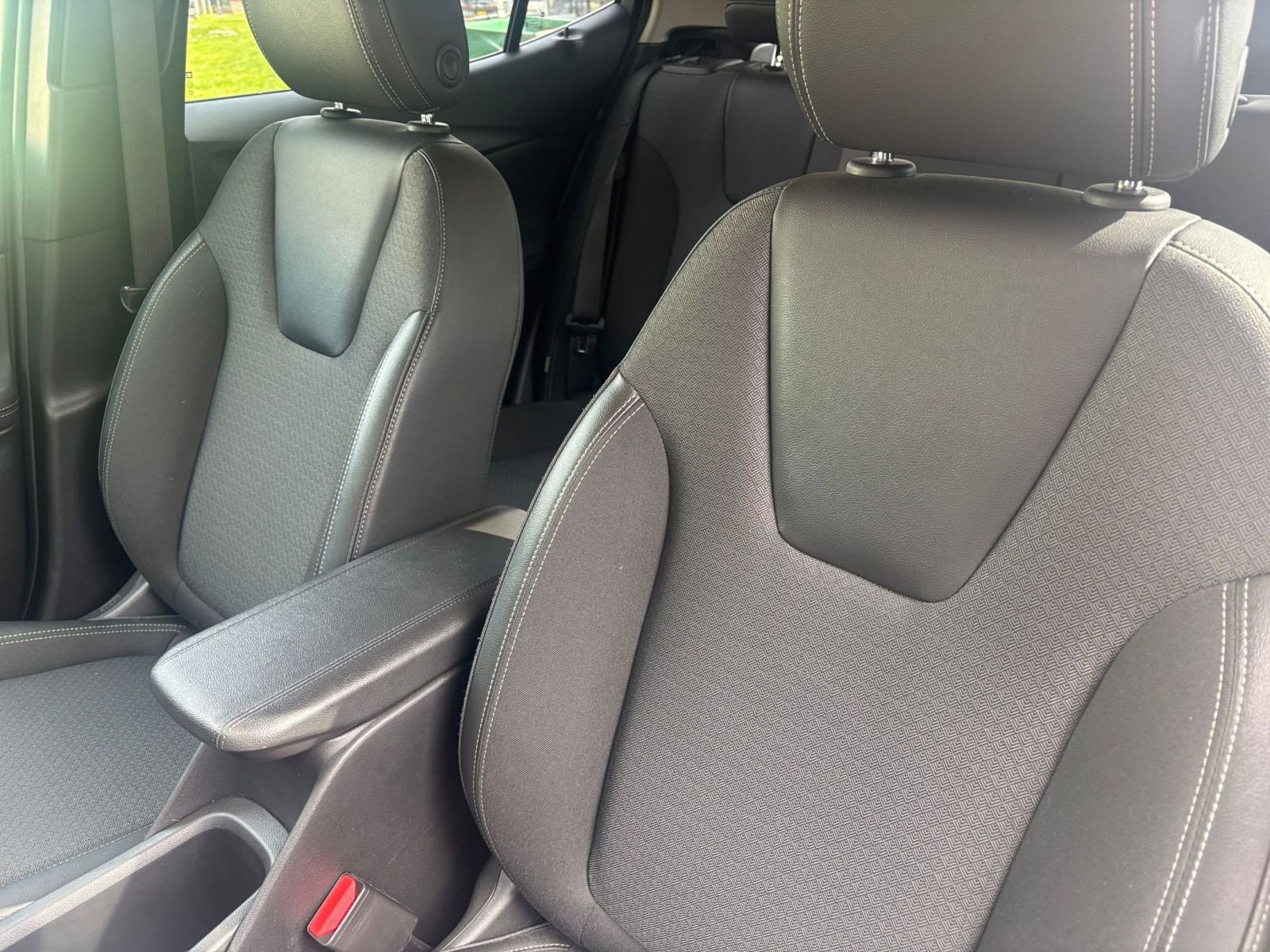 Thumbnail: 2025 Buick Encore GX - 35