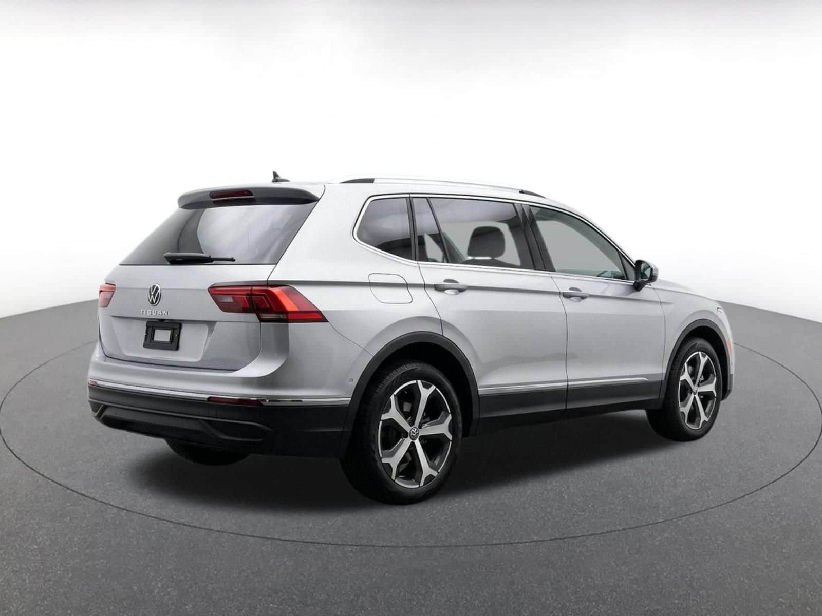 Thumbnail: 2026 Volkswagen Tiguan - 7