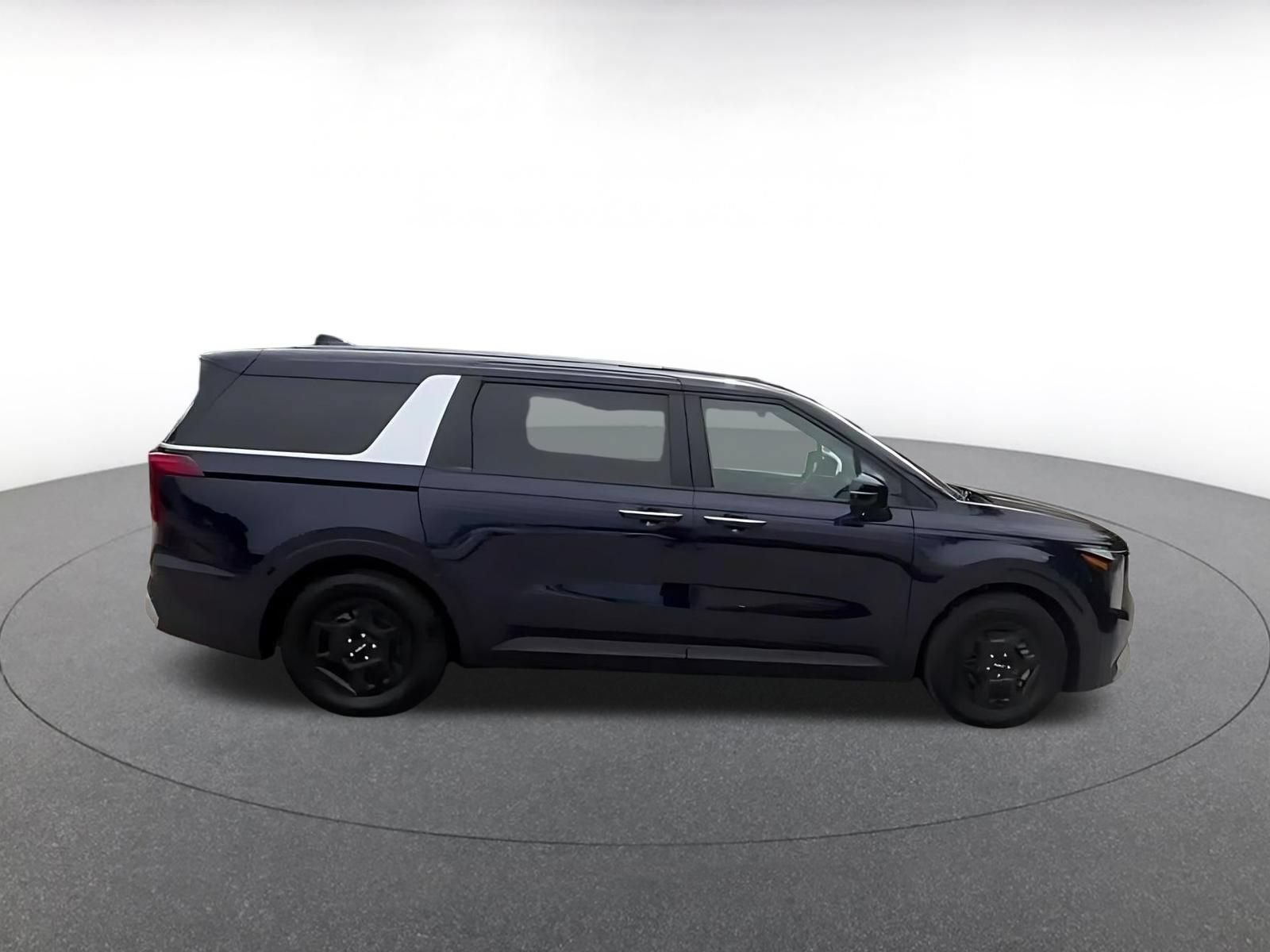Thumbnail: 2026 Kia Carnival - 13