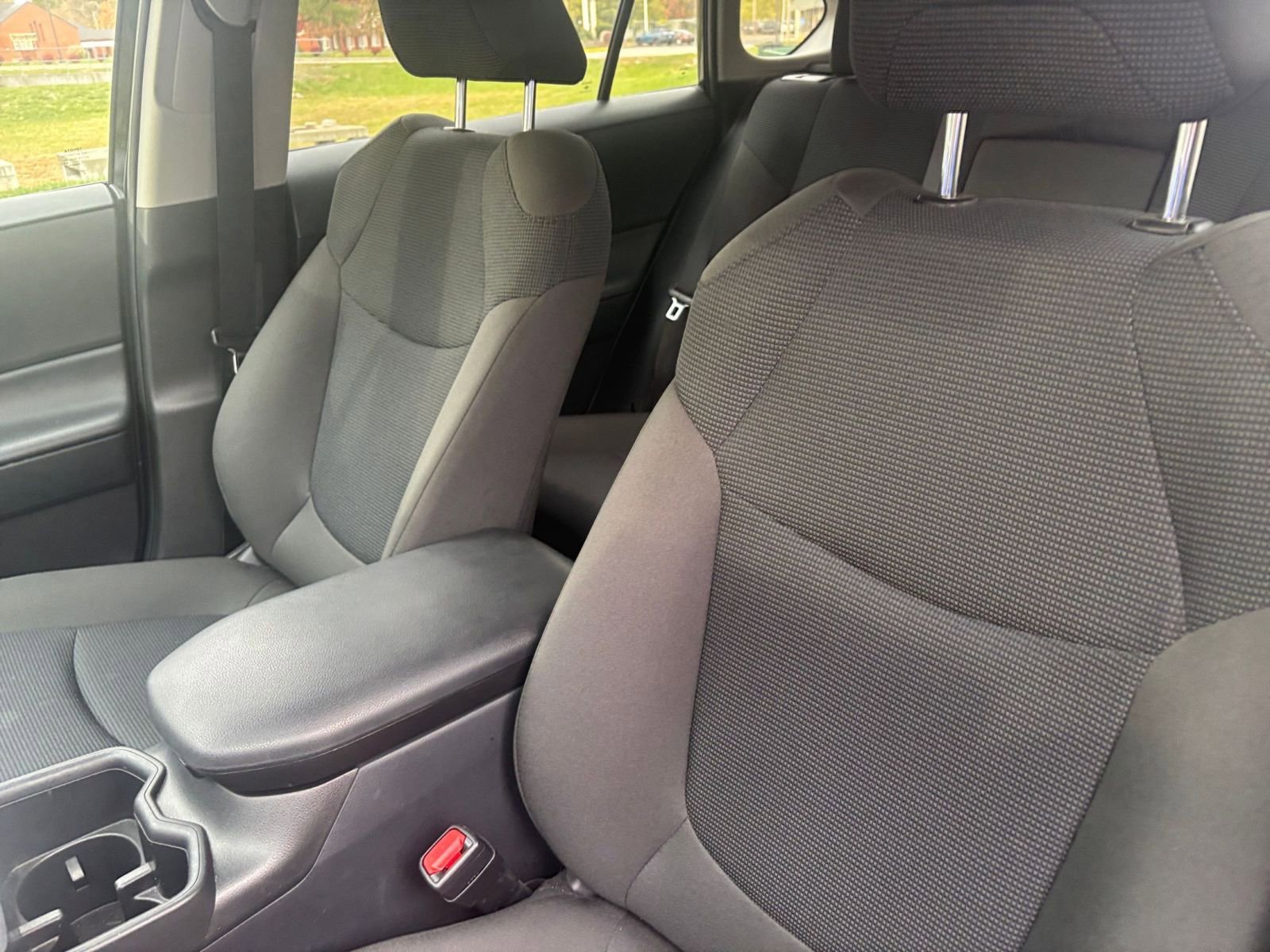 Thumbnail: 2025 Toyota RAV4 - 34