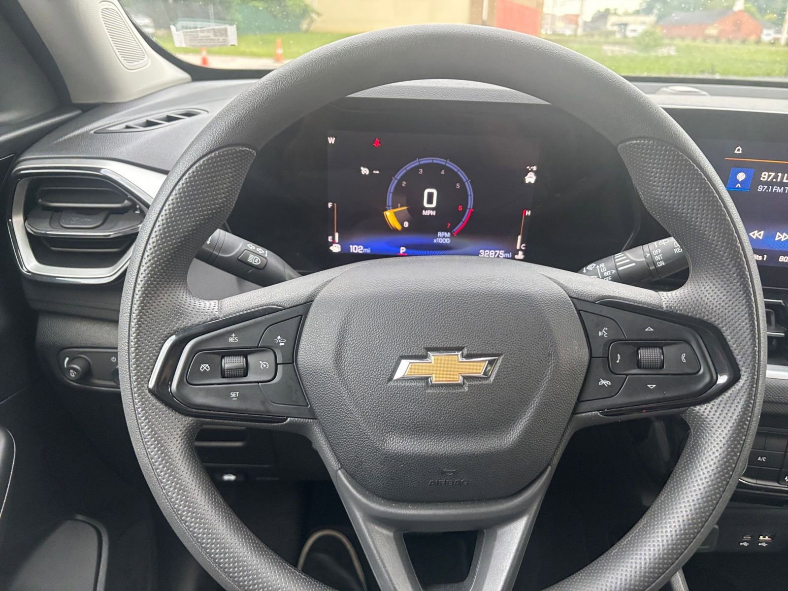 Thumbnail: 2025 Chevrolet TrailBlazer - 32