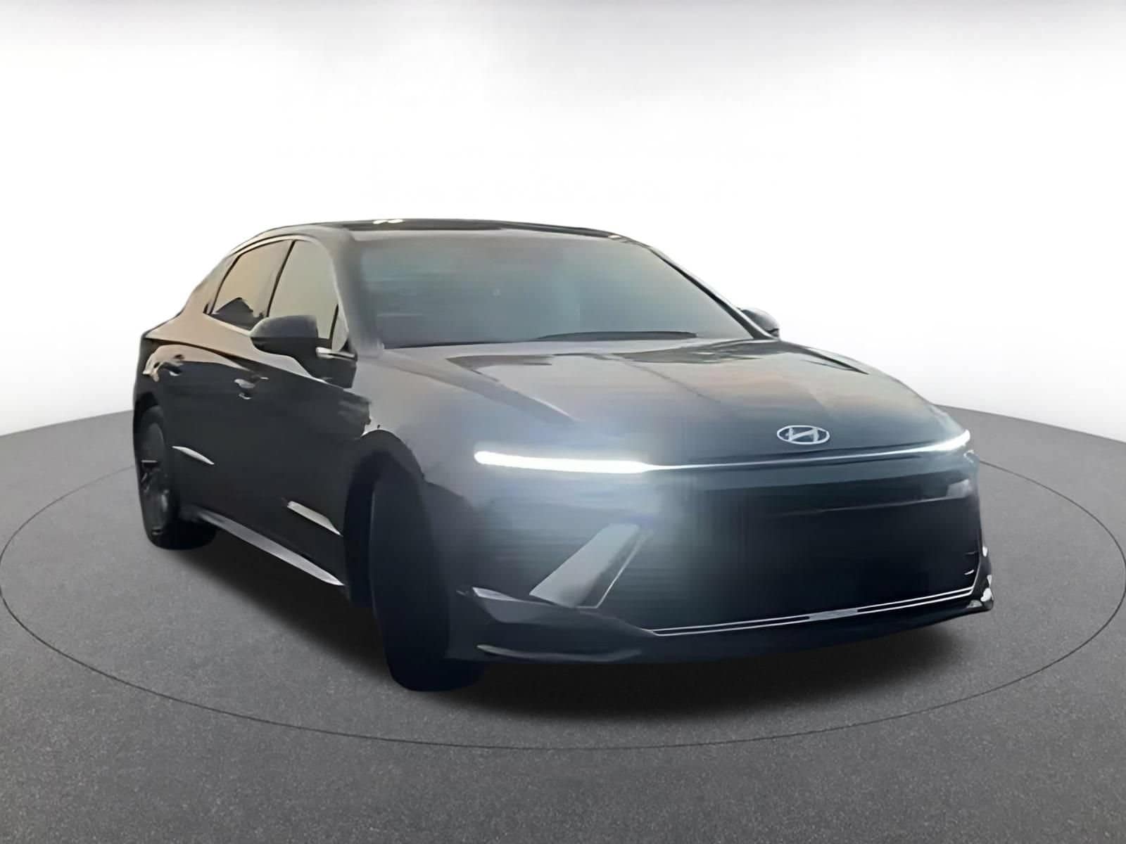 Thumbnail: 2025 Hyundai Sonata - 3