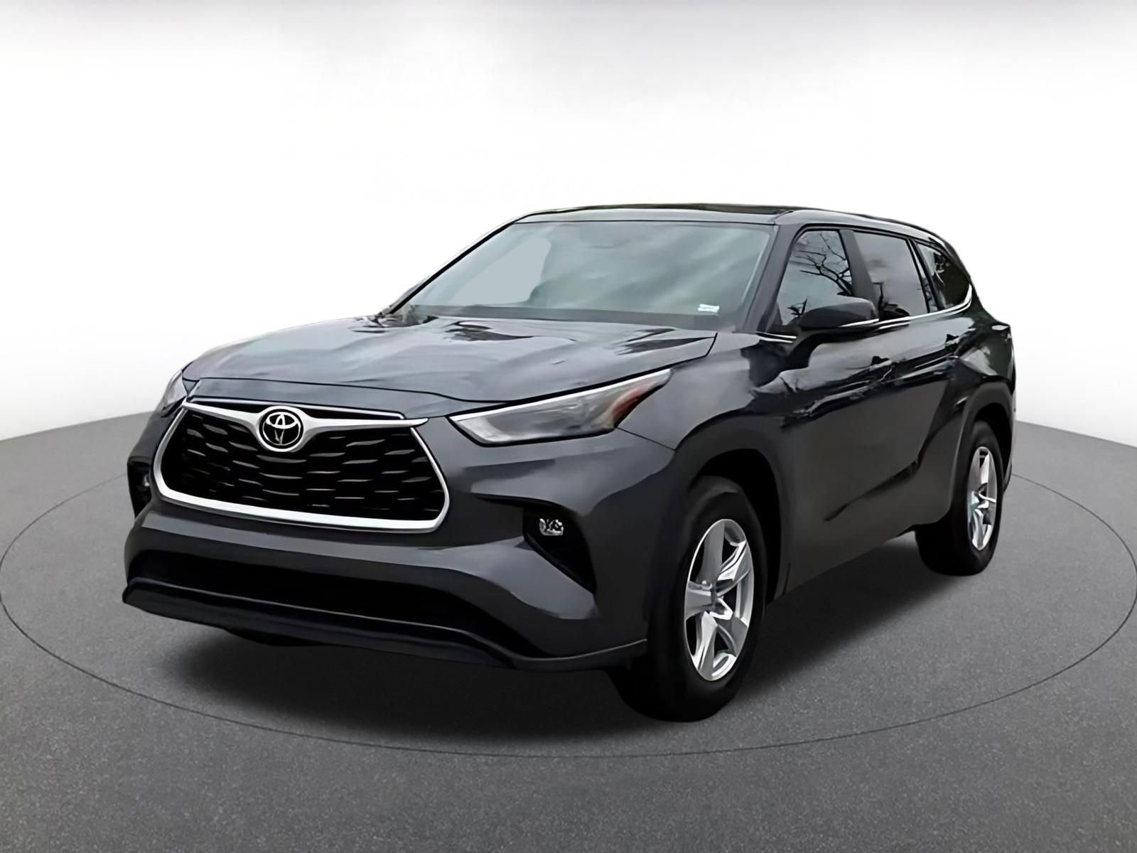 Thumbnail: 2025 Toyota Highlander - 4