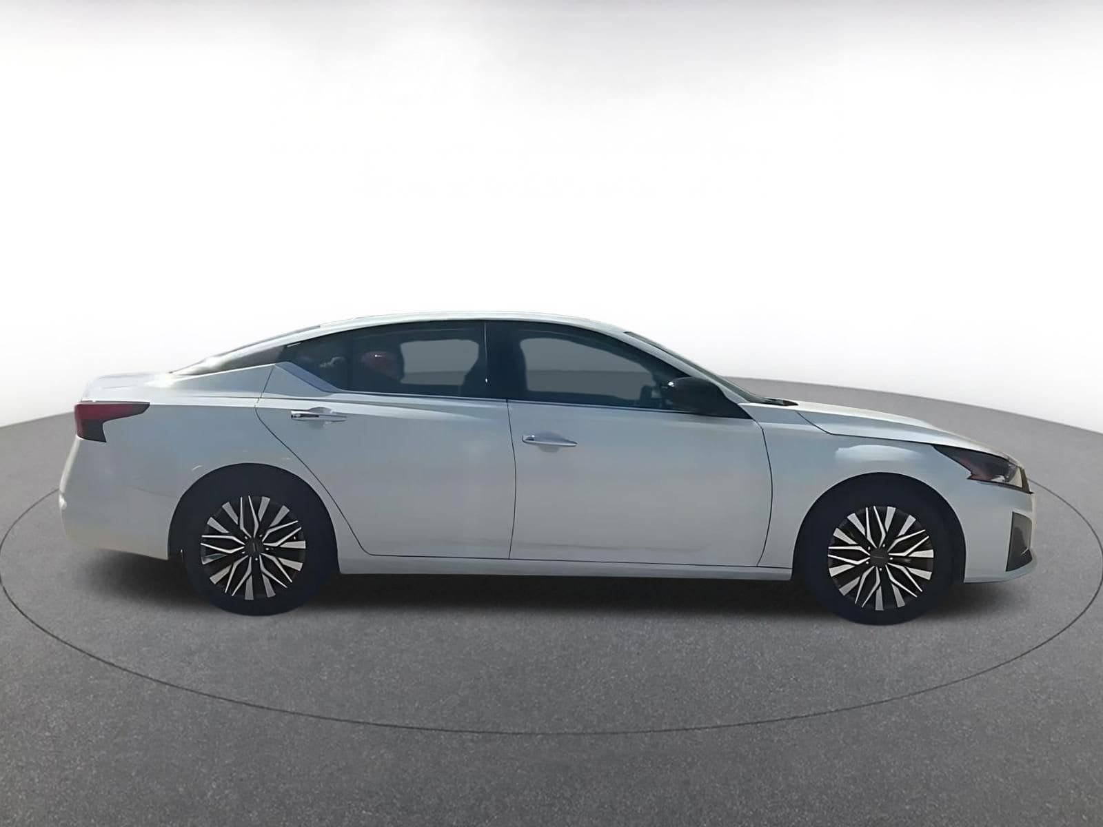 Thumbnail: 2025 Nissan Altima - 15