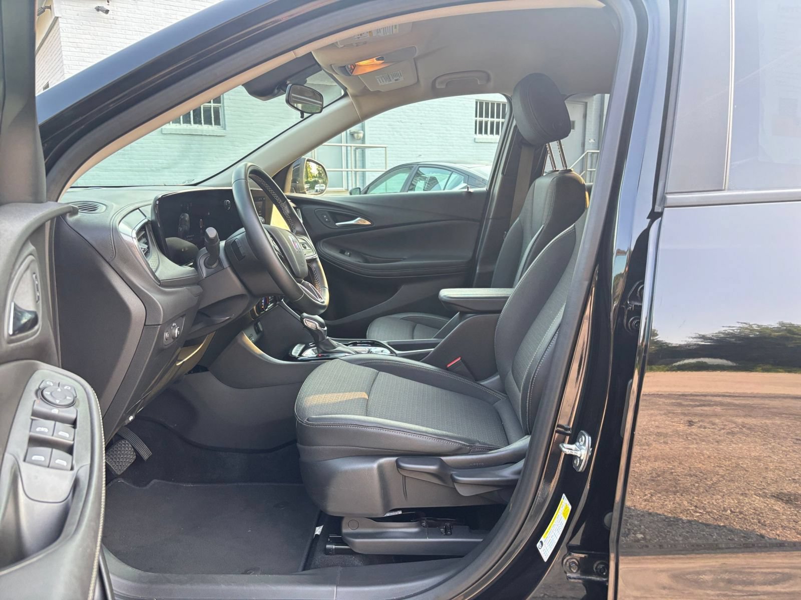 Thumbnail: 2025 Buick Encore GX - 27