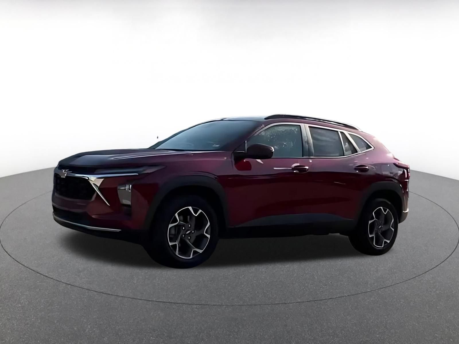 Thumbnail: 2025 Chevrolet Trax - 3