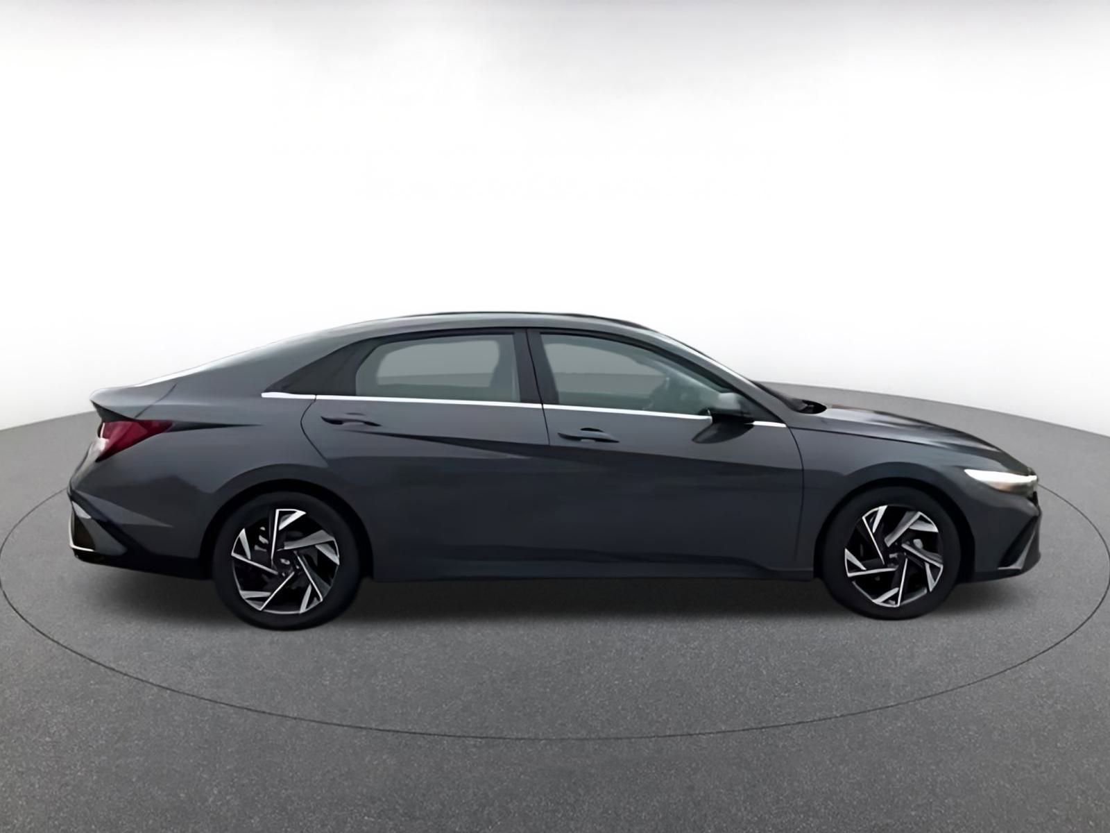 Thumbnail: 2025 Hyundai Elantra - 14