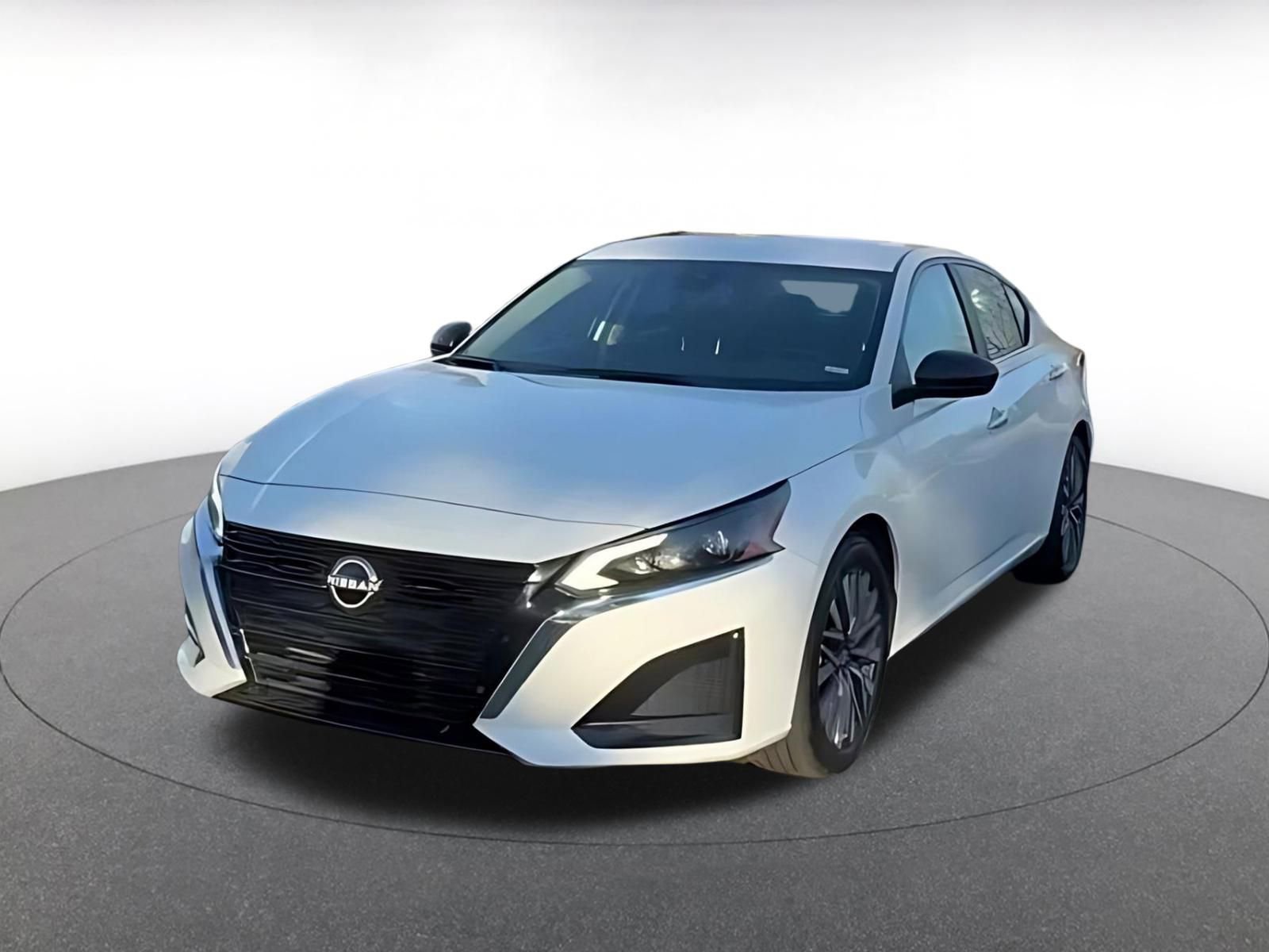 Thumbnail: 2025 Nissan Altima - 7