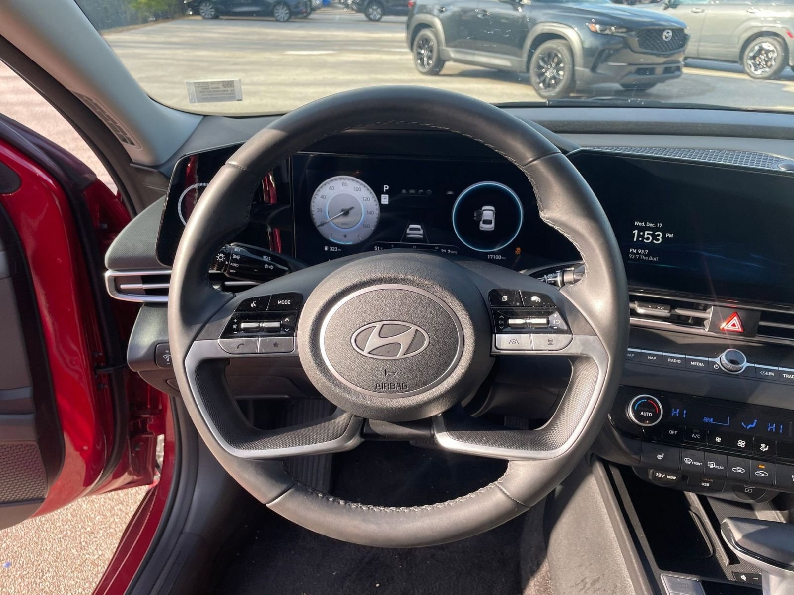 Thumbnail: 2025 Hyundai Elantra - 25