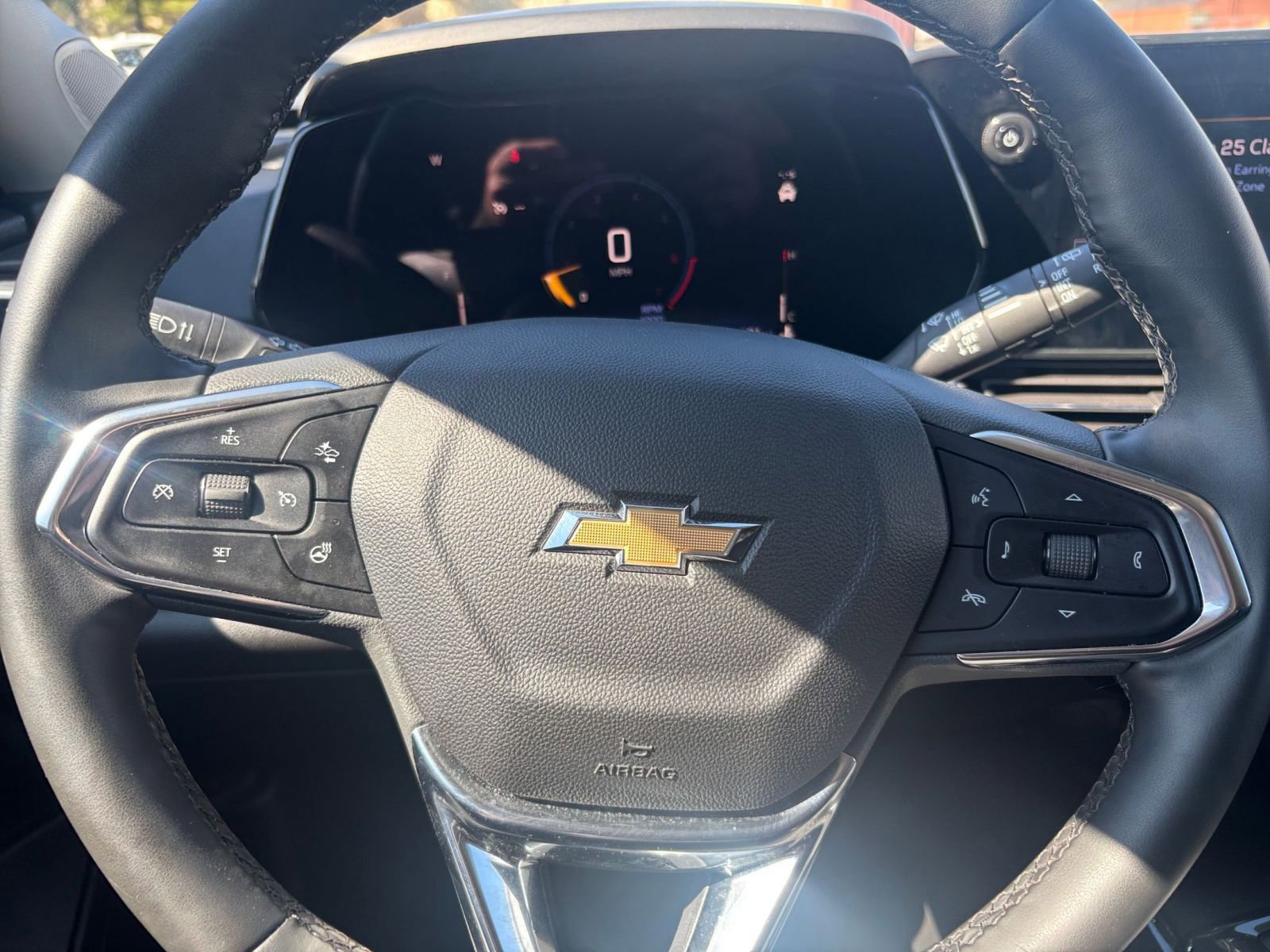 Thumbnail: 2025 Chevrolet Trax - 27