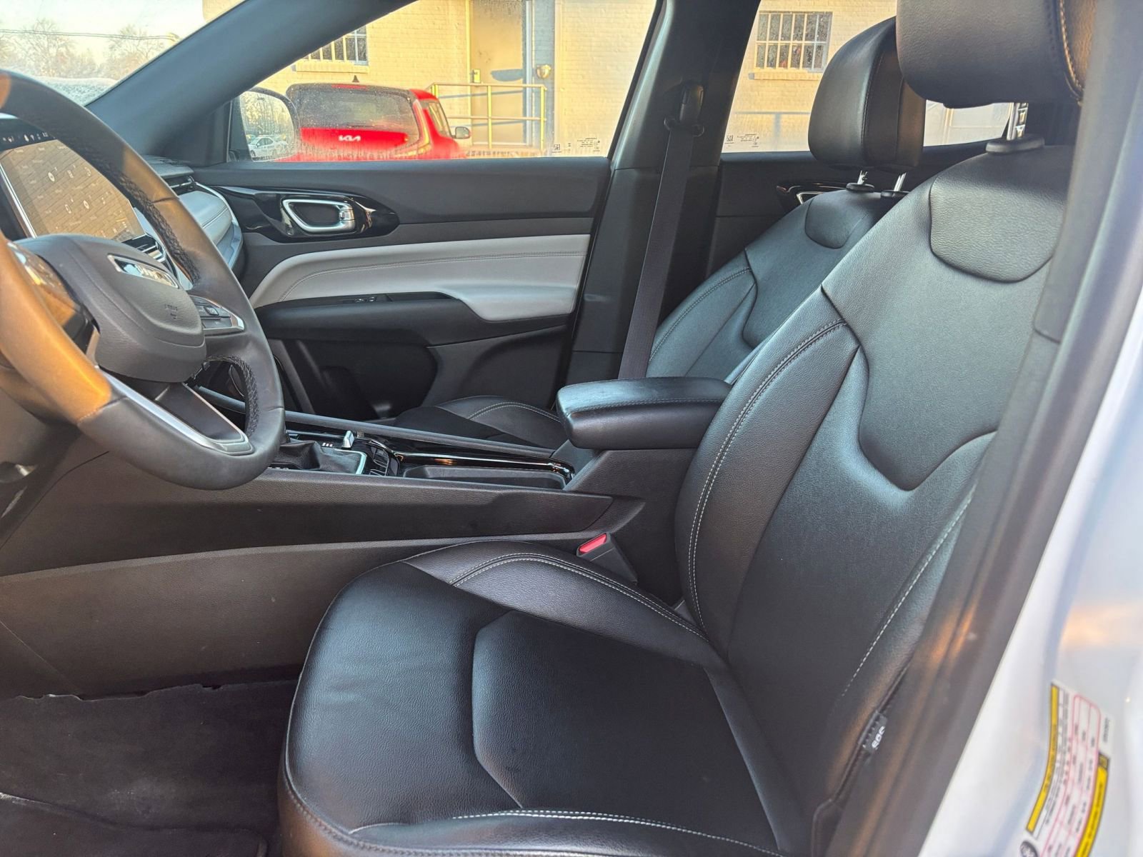 Thumbnail: 2025 Jeep Compass - 25