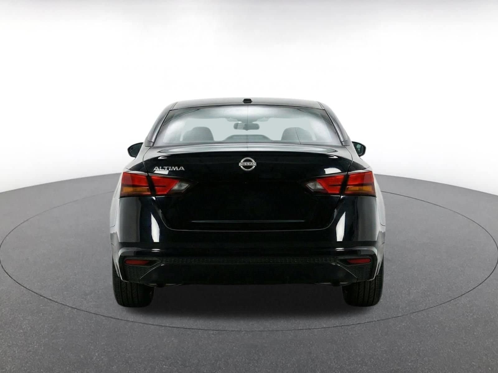 Thumbnail: 2025 Nissan Altima - 8