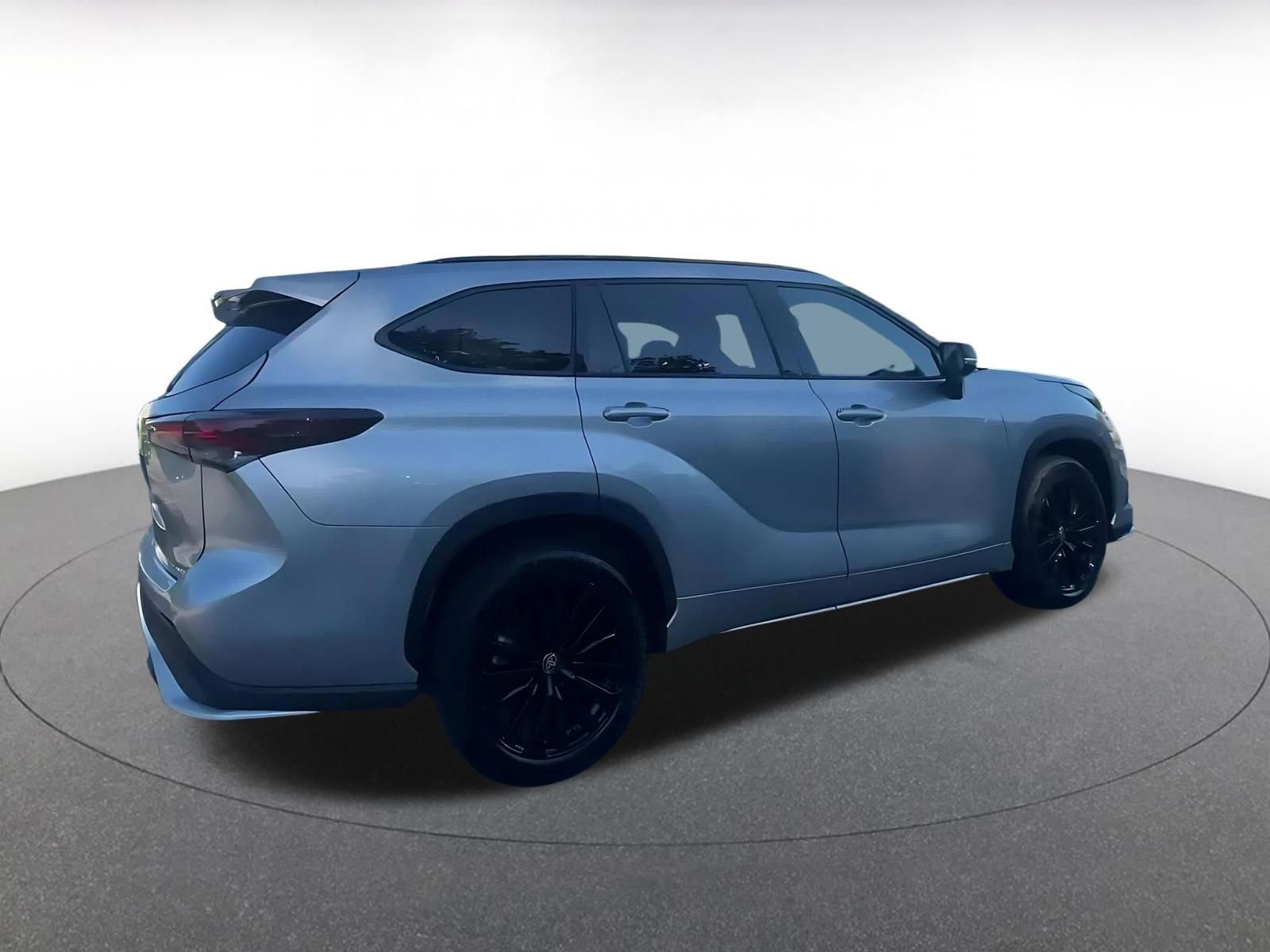 Thumbnail: 2025 Toyota Highlander - 15