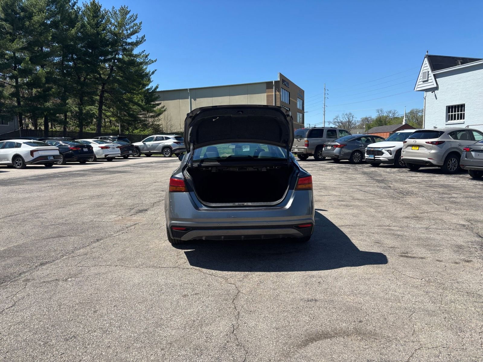 Thumbnail: 2025 Nissan Altima - 29