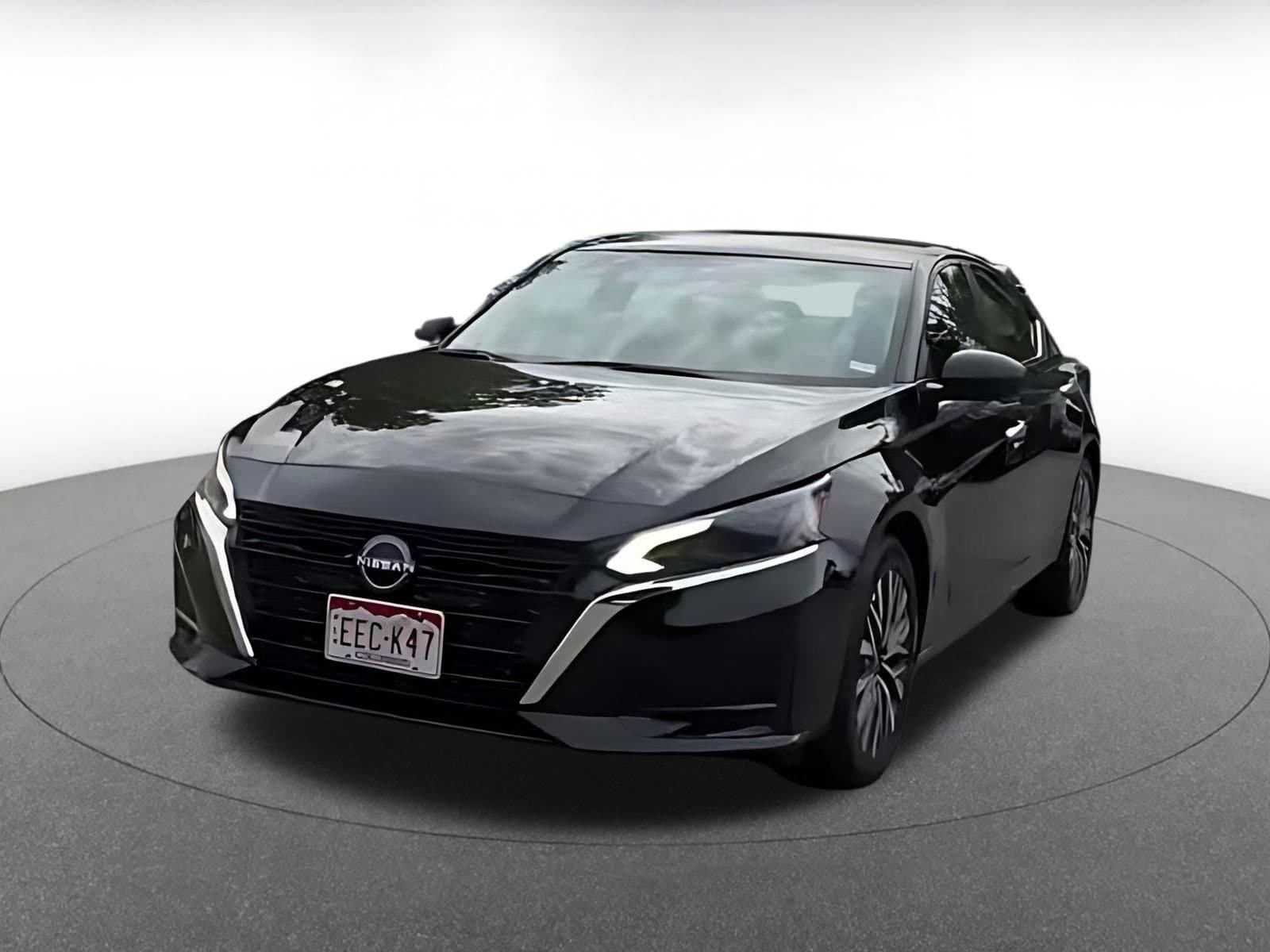 Thumbnail: 2025 Nissan Altima - 4