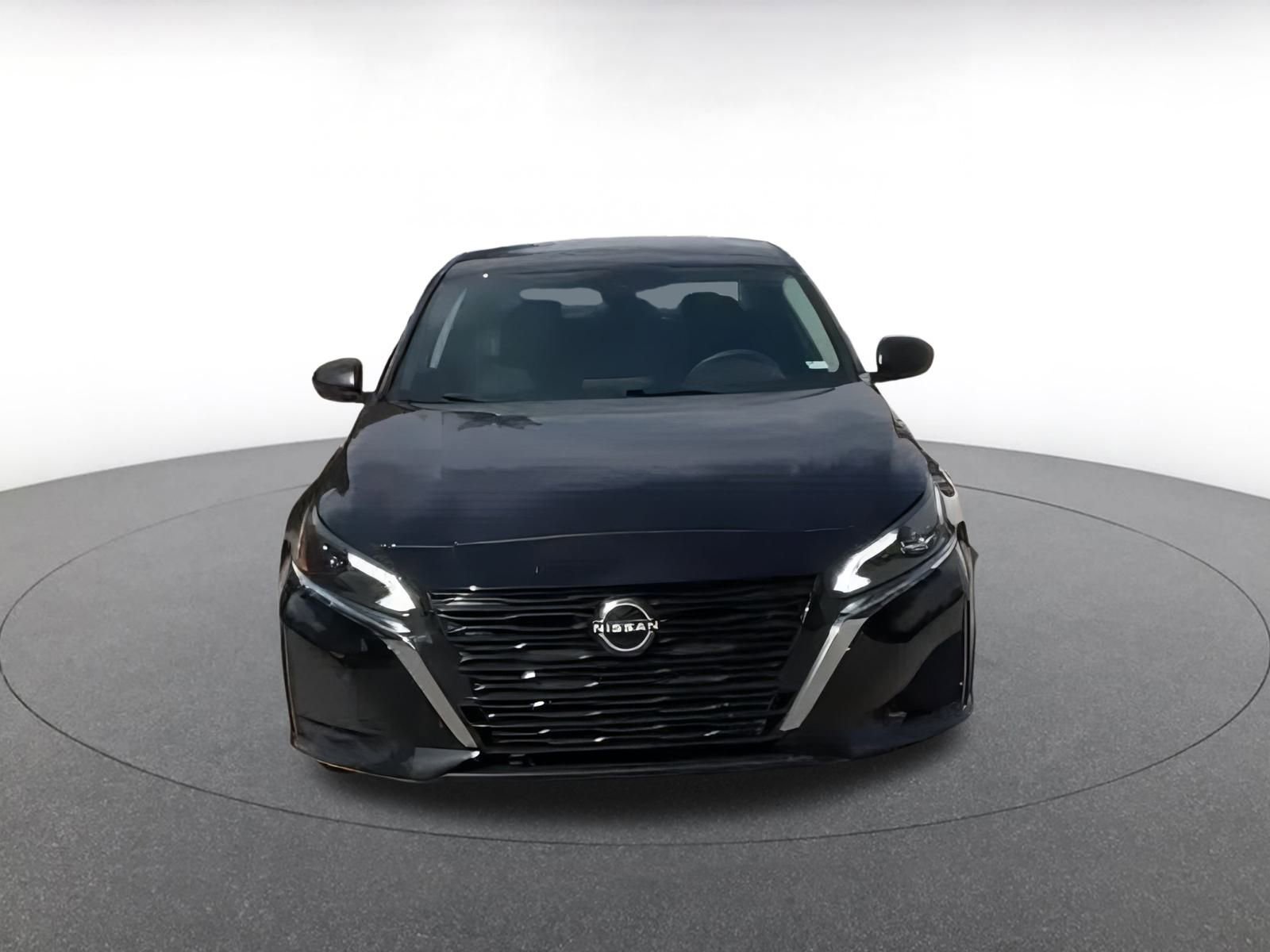 Thumbnail: 2024 Nissan Altima - 4