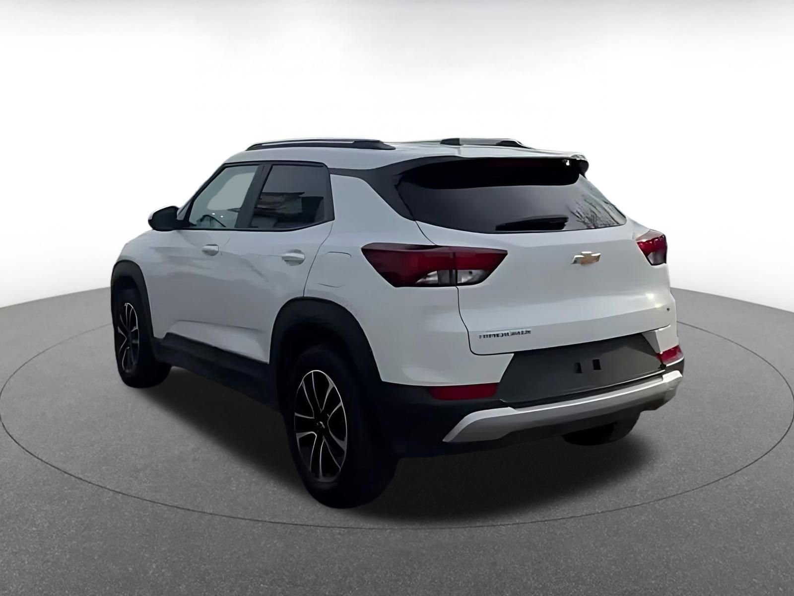 Thumbnail: 2025 Chevrolet TrailBlazer - 11
