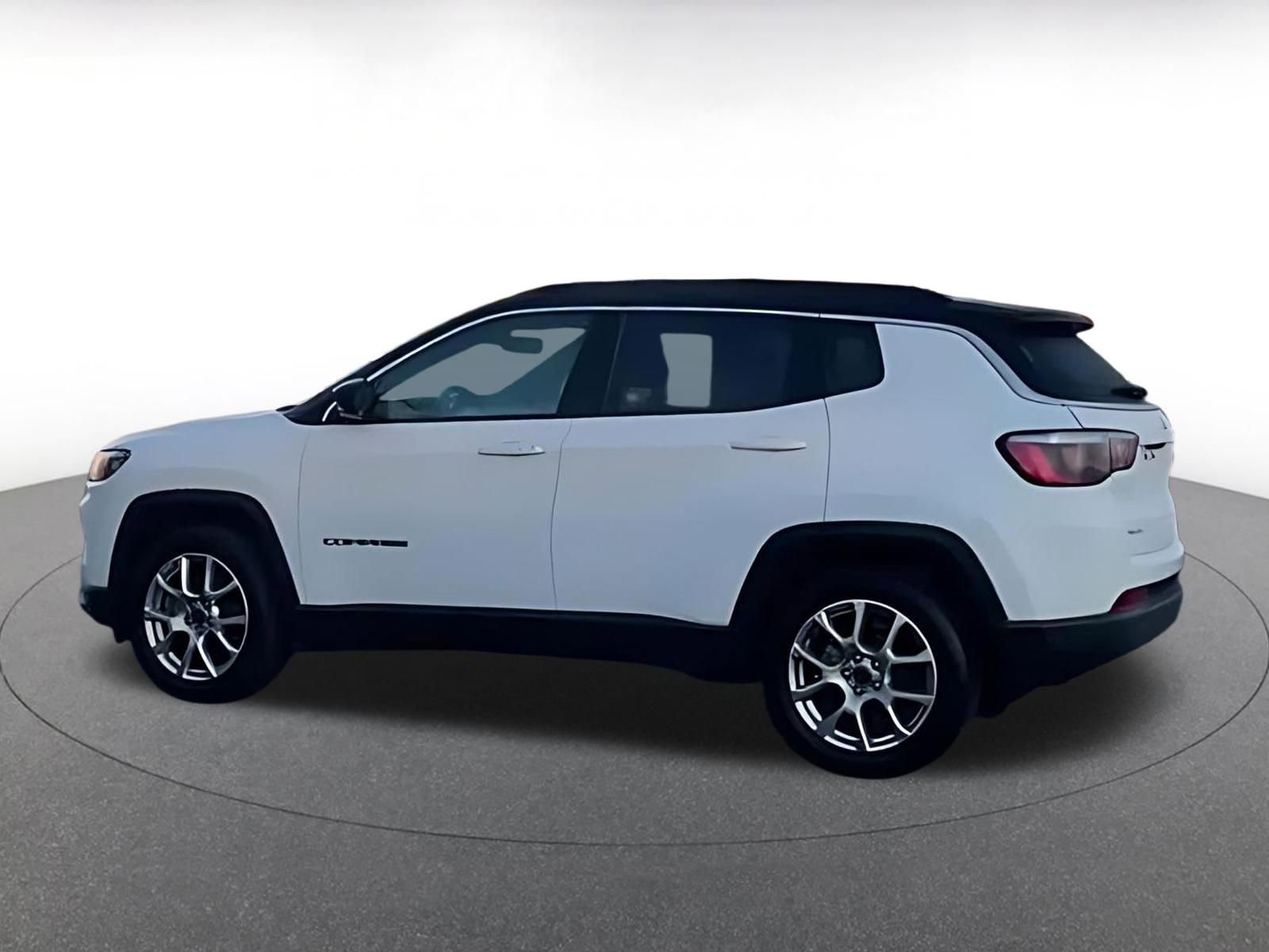 Thumbnail: 2025 Jeep Compass - 9