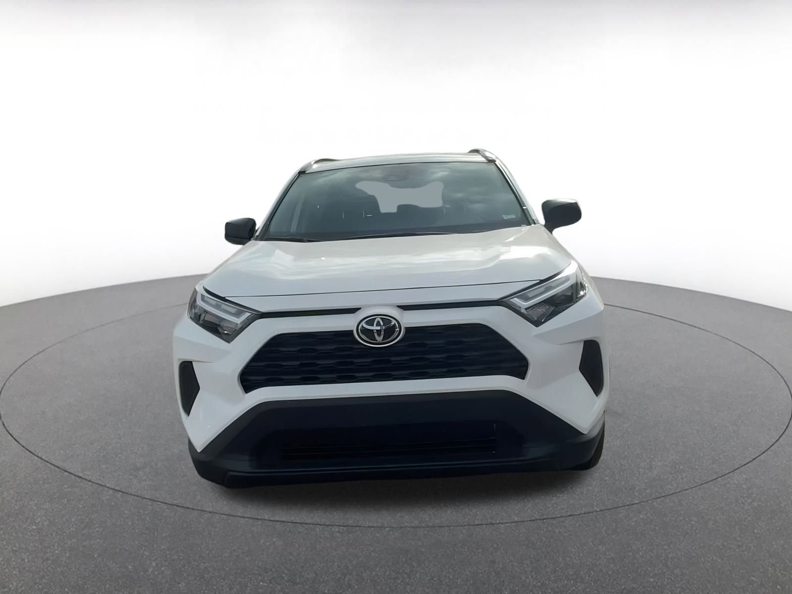 Thumbnail: 2025 Toyota RAV4 - 3