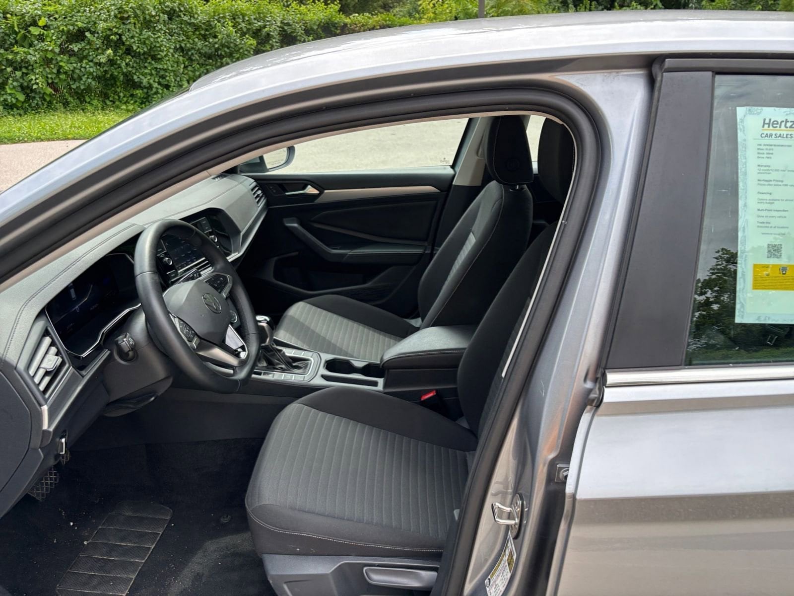Thumbnail: 2024 Volkswagen Jetta - 25