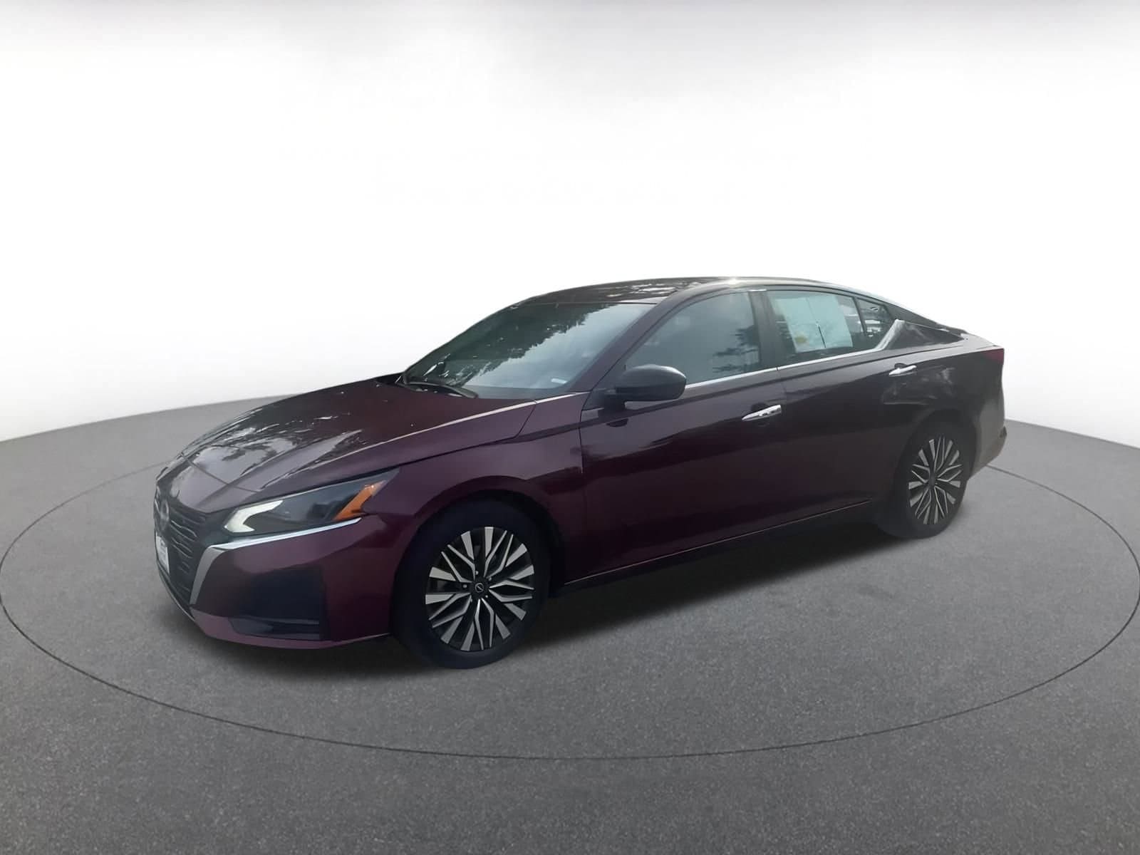 Thumbnail: 2024 Nissan Altima - 8