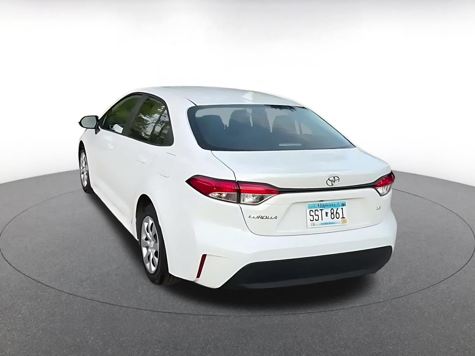 Thumbnail: 2025 Toyota Corolla - 10