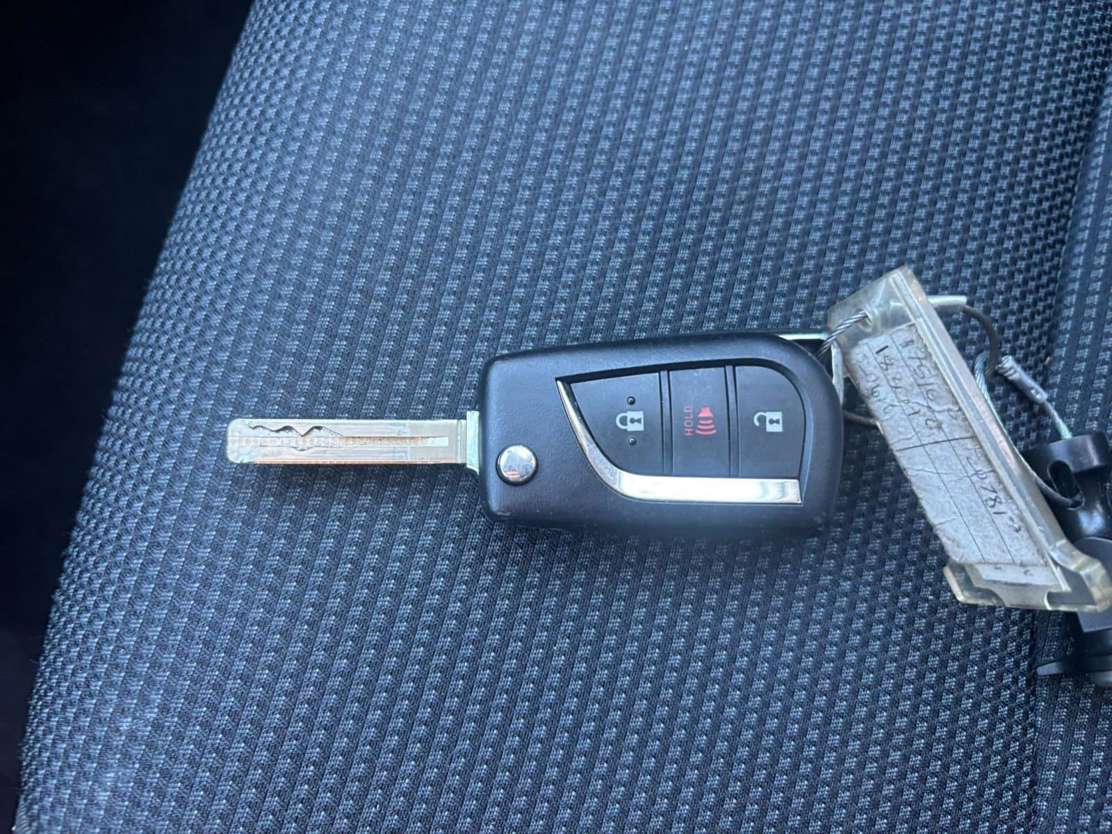 Thumbnail: 2025 Toyota RAV4 - 22