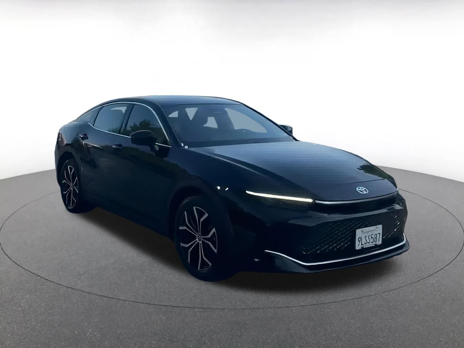 Thumbnail: 2024 Toyota Crown - 3