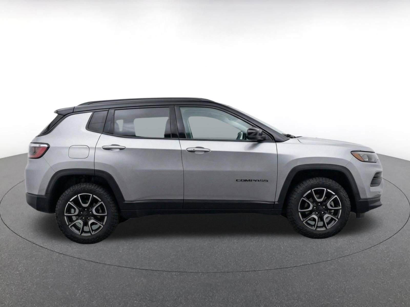 Thumbnail: 2025 Jeep Compass - 10