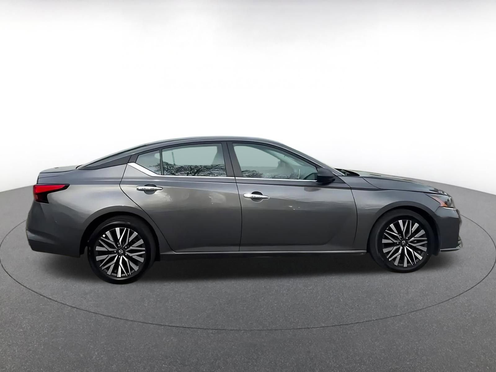 Thumbnail: 2025 Nissan Altima - 15