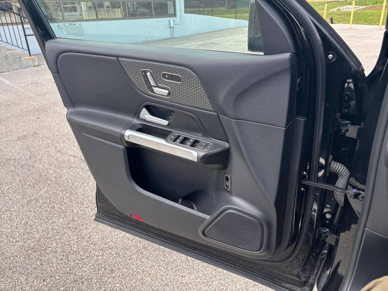 Thumbnail: 2024 Mercedes-Benz GLB - 20
