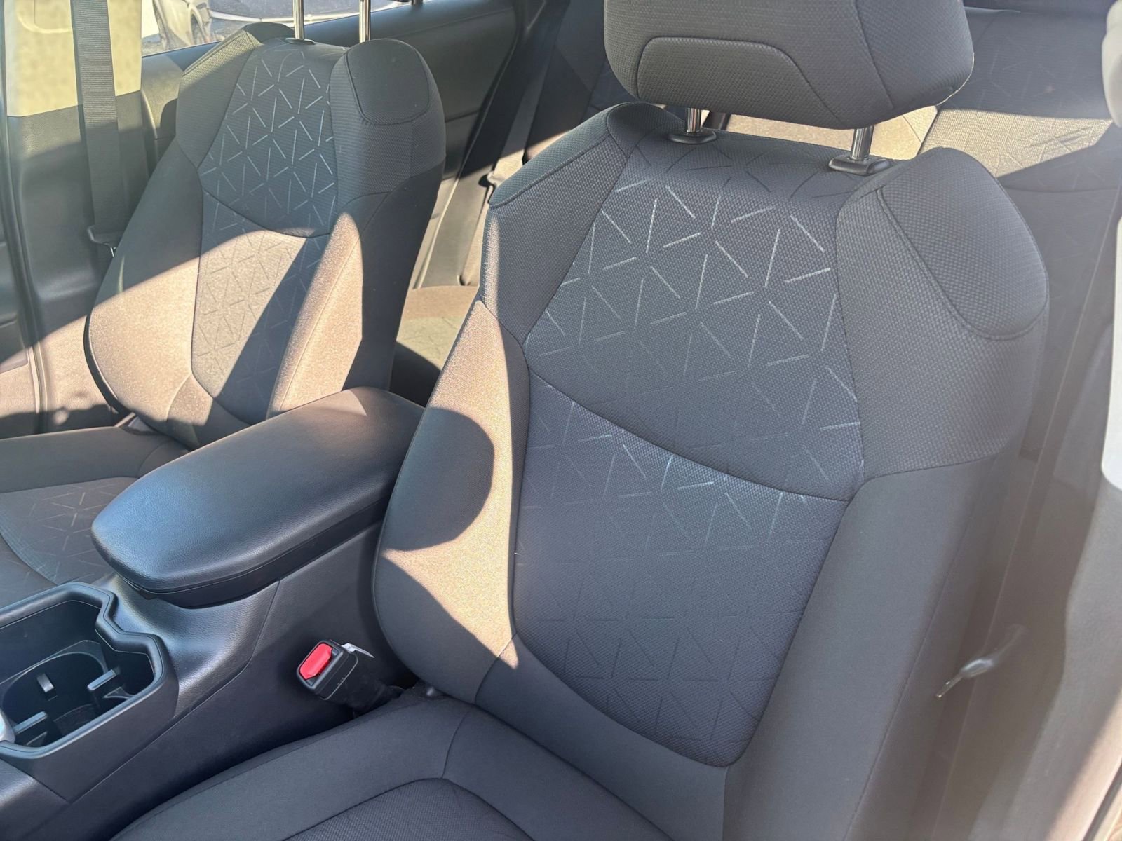 Thumbnail: 2025 Toyota RAV4 - 35