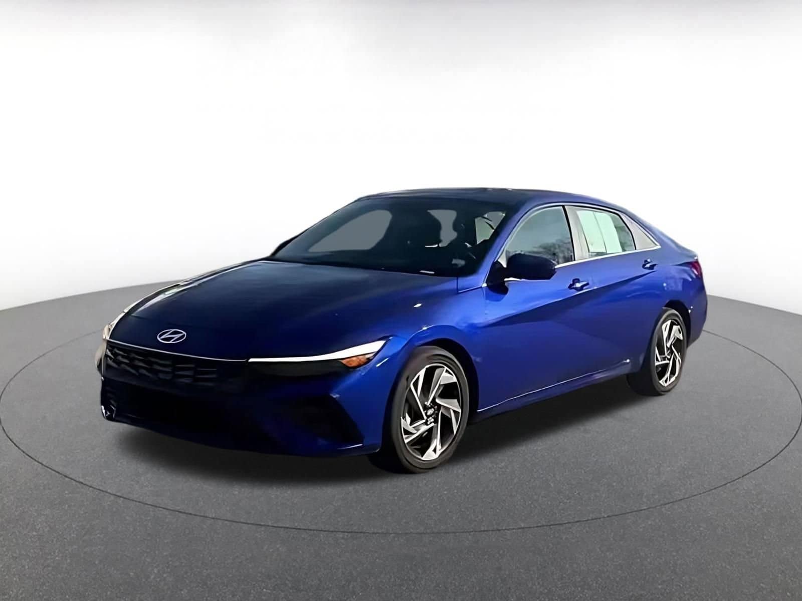 Thumbnail: 2025 Hyundai Elantra - 3