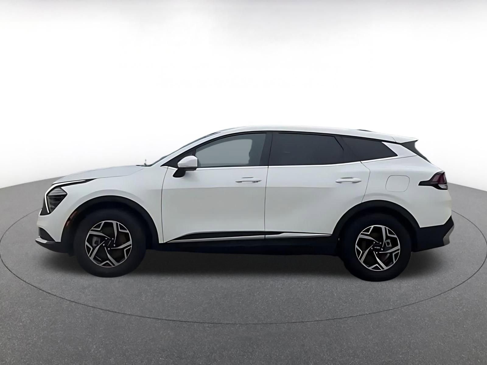 Thumbnail: 2025 Kia Sportage - 9