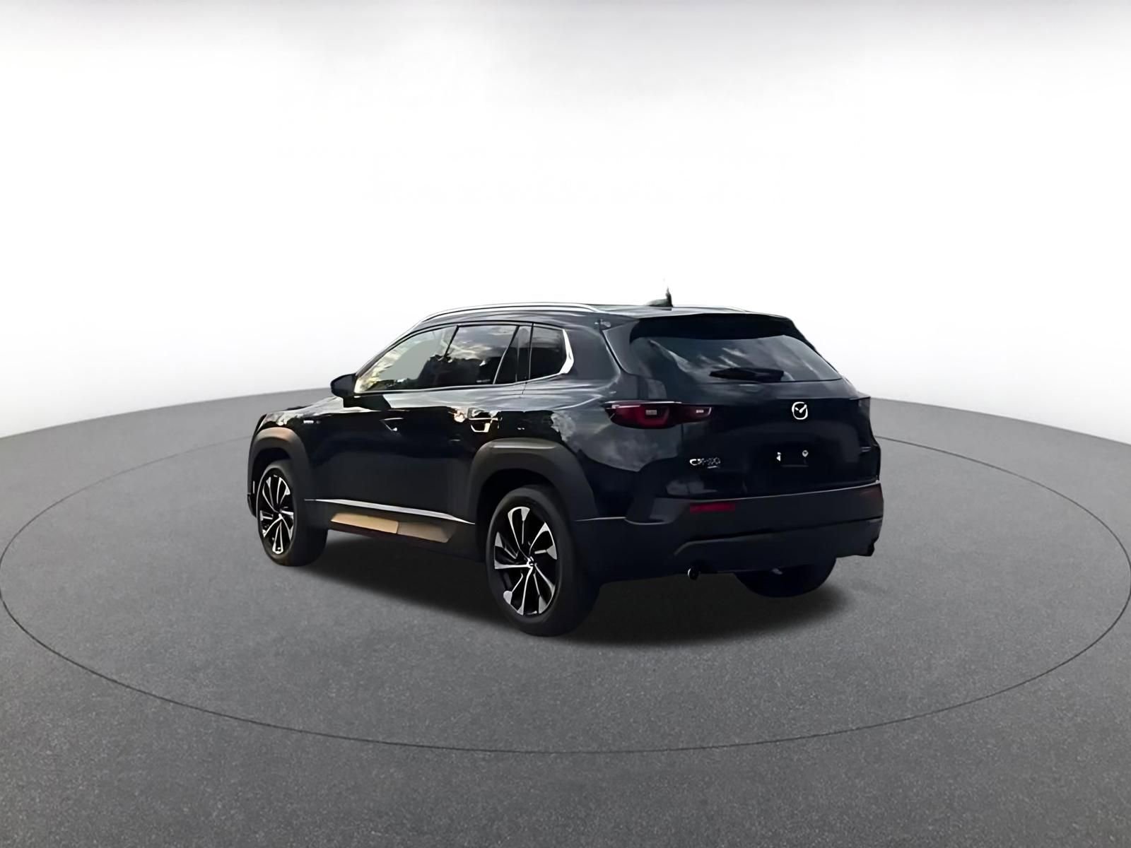 Thumbnail: 2025 Mazda CX-50 - 10
