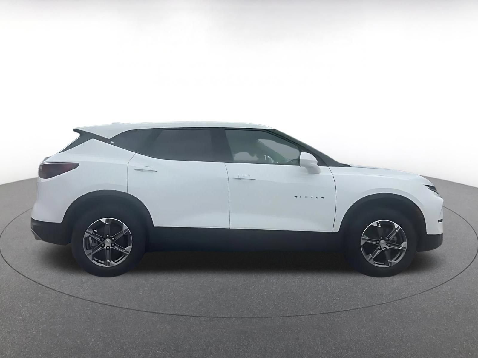 Thumbnail: 2025 Chevrolet Blazer - 15