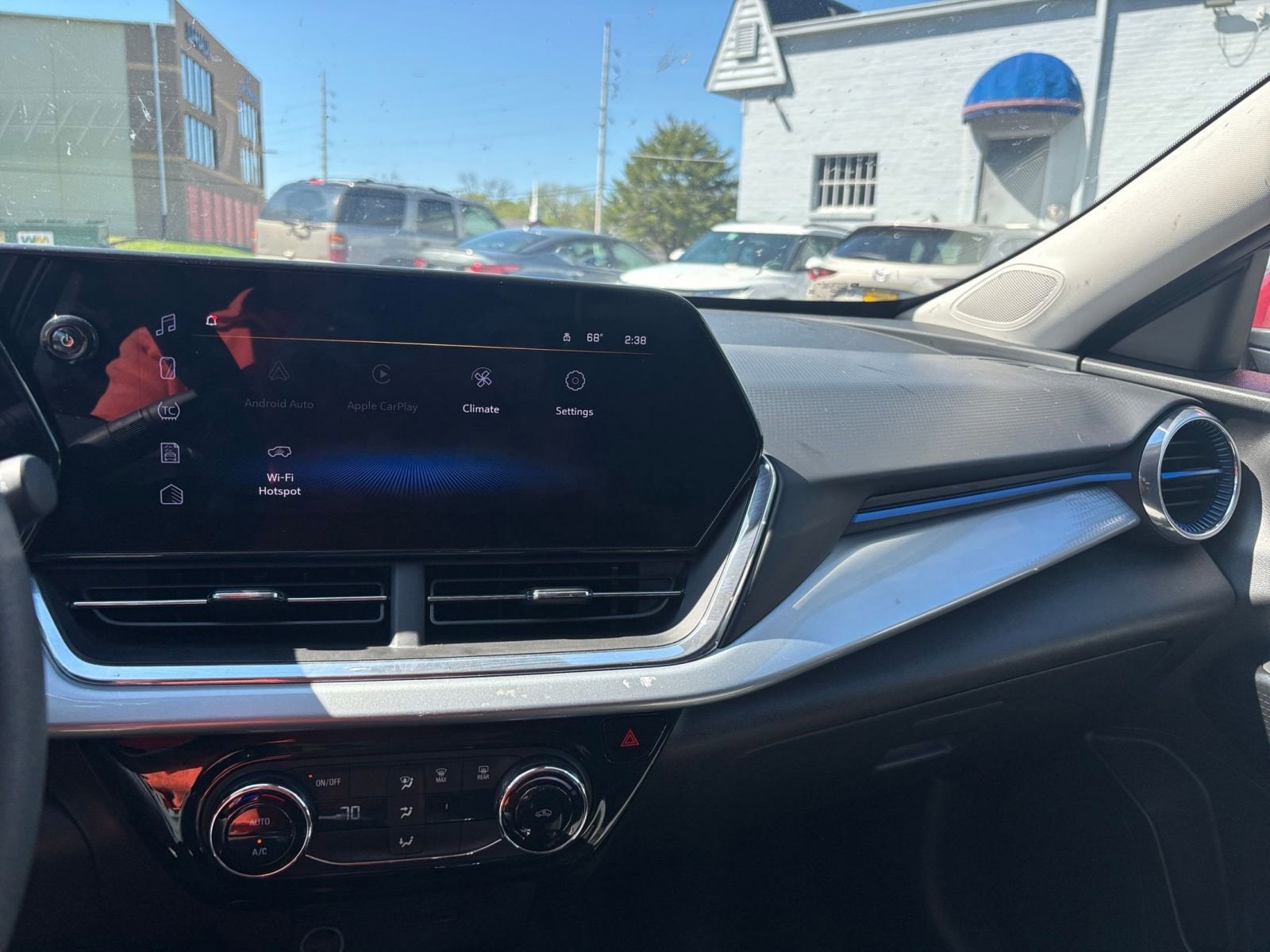 Thumbnail: 2025 Chevrolet Trax - 34