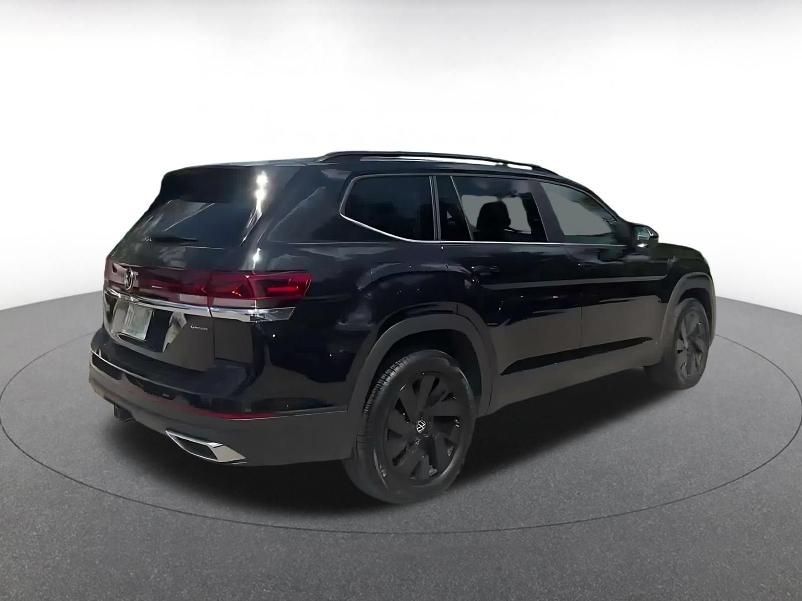 Thumbnail: 2026 Volkswagen Atlas - 14