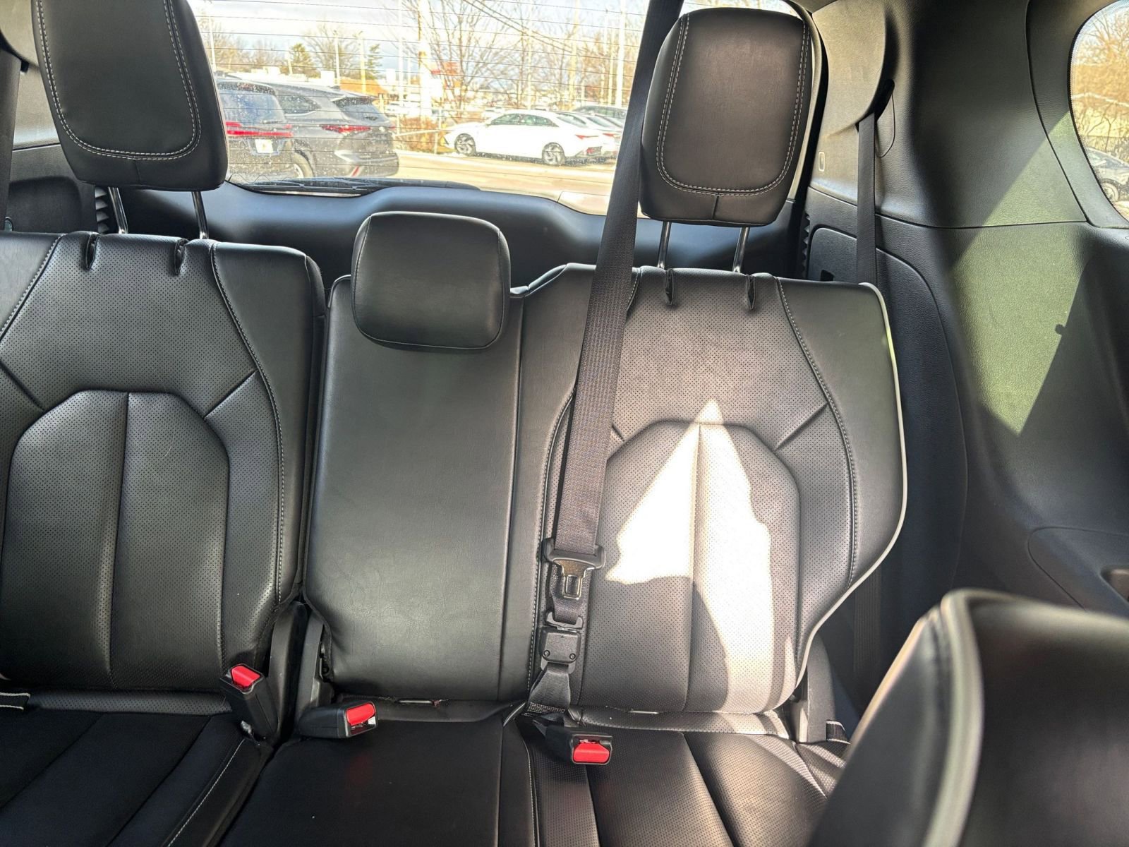 Thumbnail: 2025 Chrysler Pacifica - 30